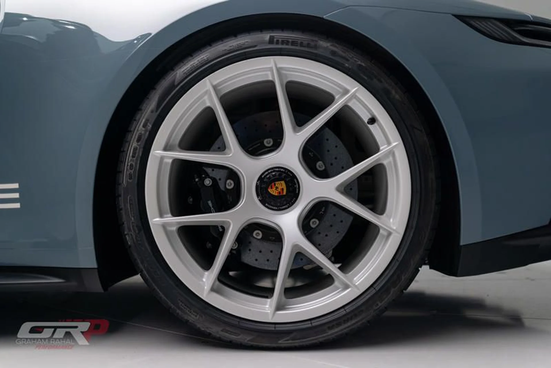 mph048_489564792_2_FAF_51_D6_BA_66_446_C_BEB_1_EFCAE_9_DE_7_C35_656f70a300