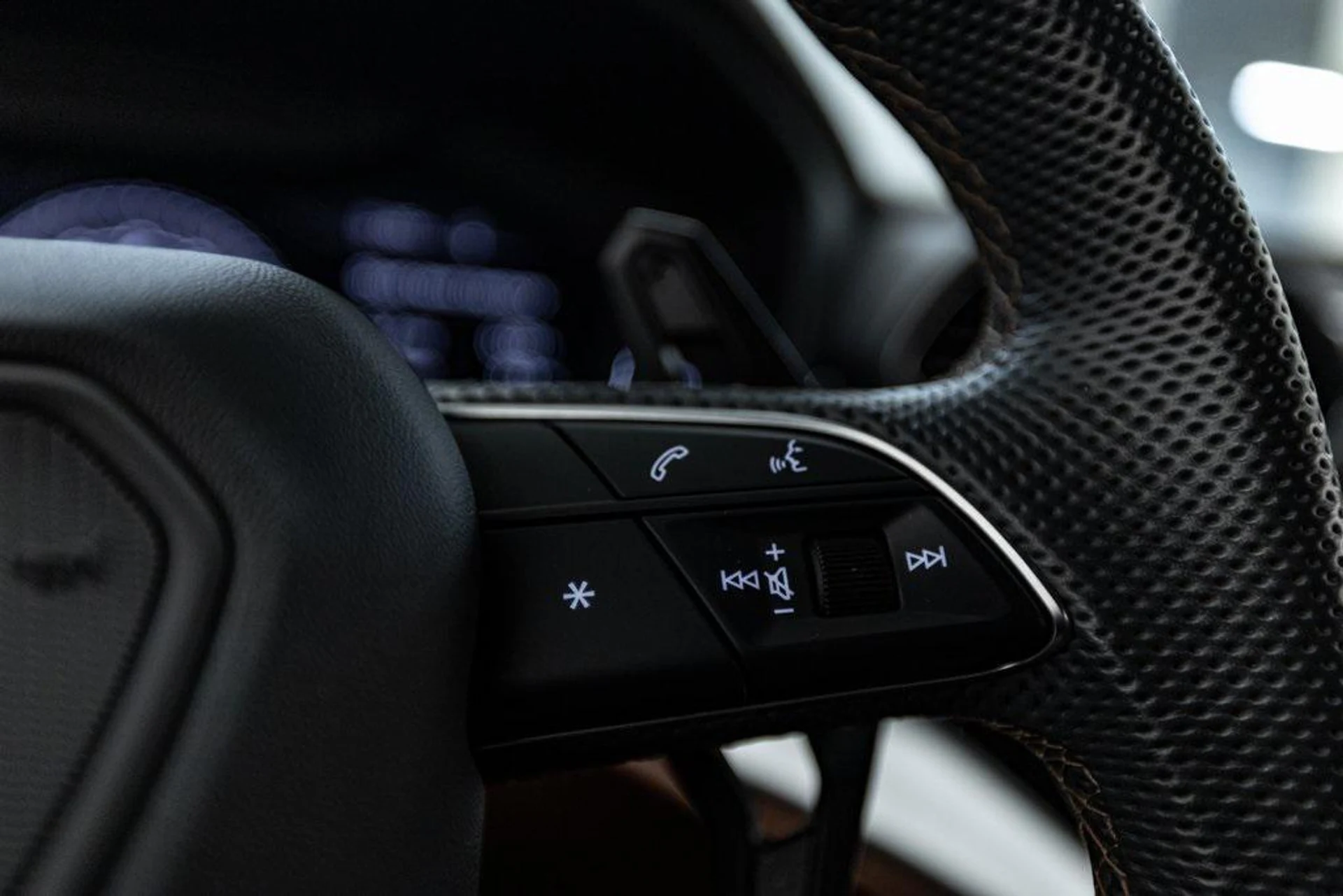 mph048_495448096_f_R2_O0_NK_Mk_X10m_KV_Ma_Ew0j_NX_Jwyw_ac45026056