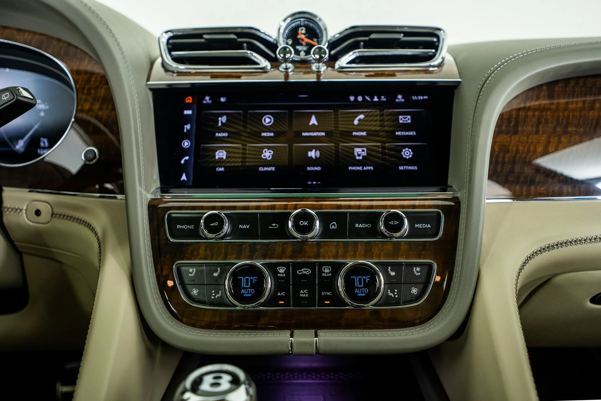 mph048_49879235_707a74f7_94b8_4040_bfae_e8e3d82116bc_bcdc328081