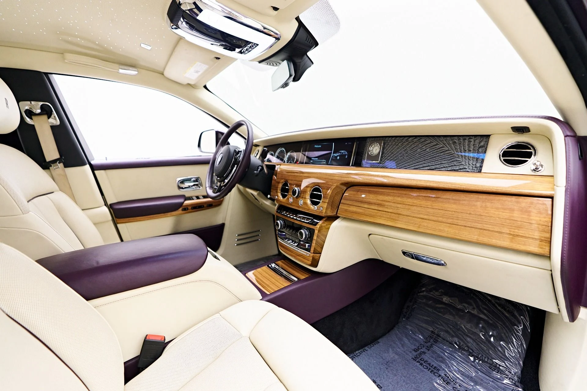 mph048_500460116_Used_2019_Rolls_Royce_Phantom_Base_1747772635_69bfebdb80