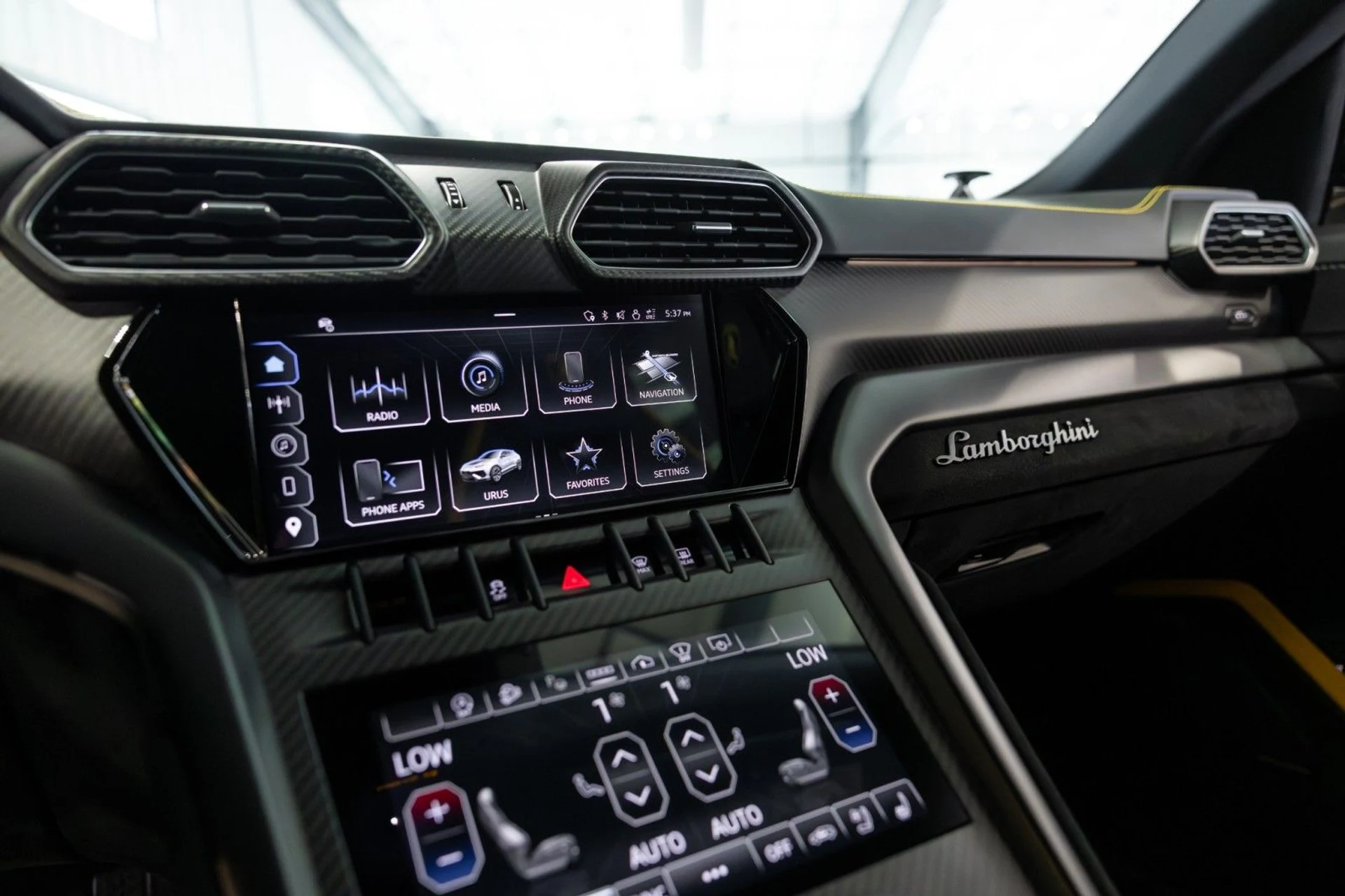 mph048_508072739_g_Q_326a373c83