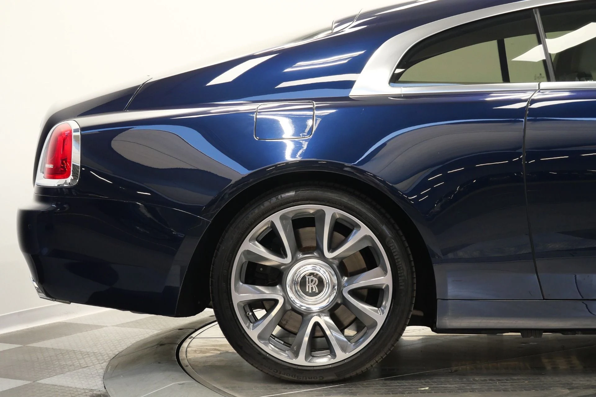 mph048_511608161_Used_2019_Rolls_Royce_Wraith_The_Wraith_Package_Starlight_Headliner_Surround_Cameras_1773246282_d46220e84b