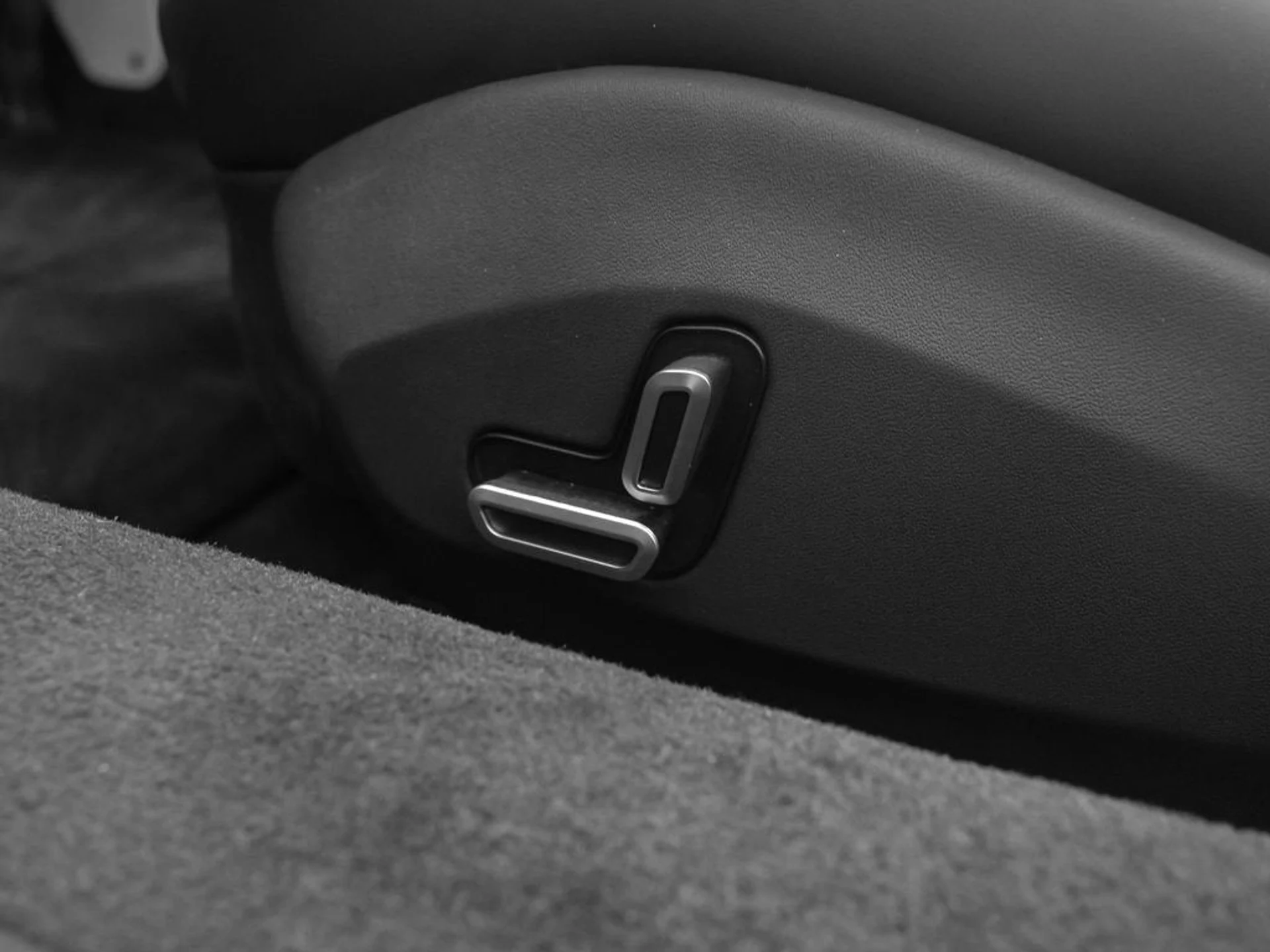 mph048_526784563_49_122eed9c04