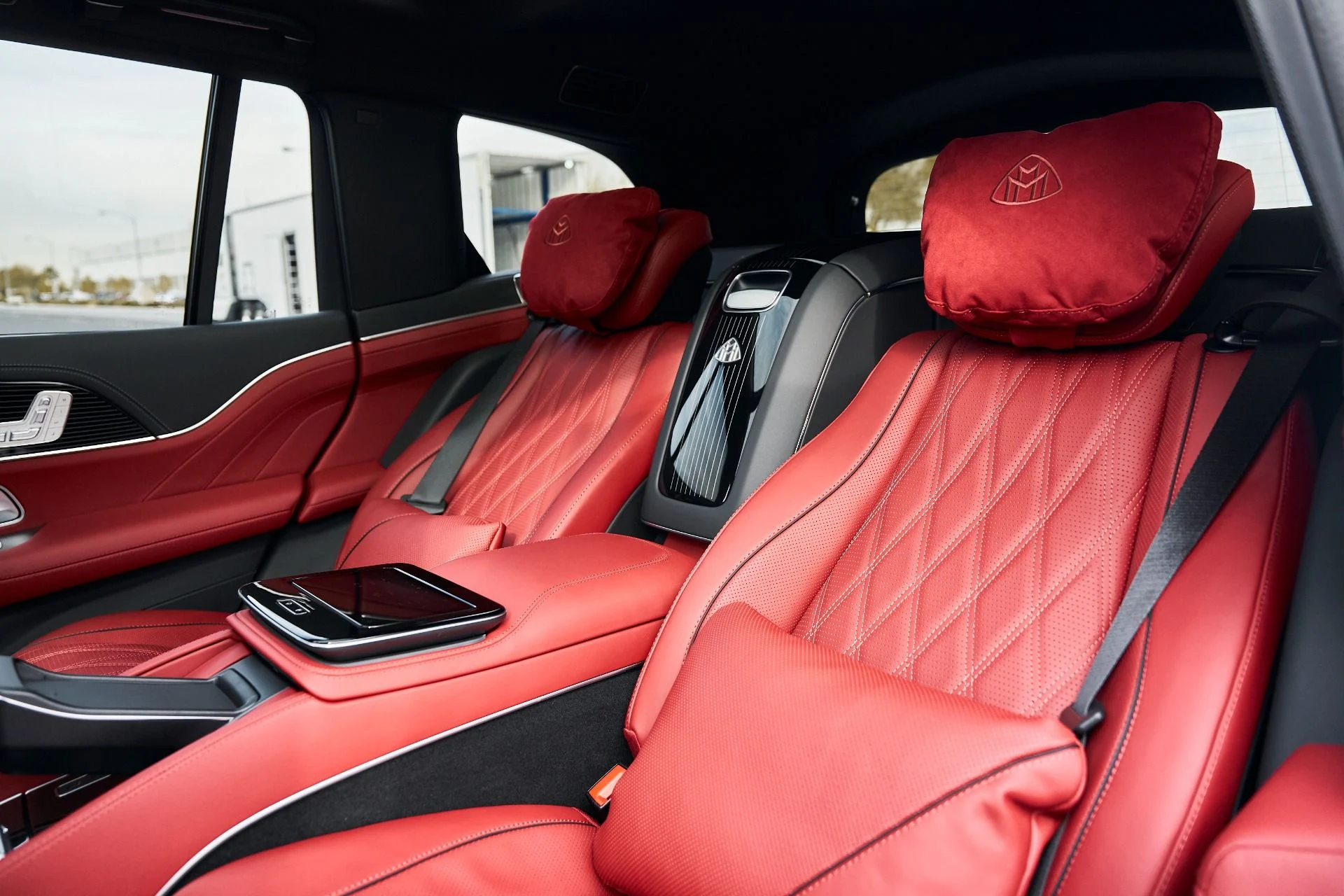 mph048_528258280_Used_2026_Mercedes_Benz_GLS_Maybach_GLS_600_1769136362_dd4d2b0182