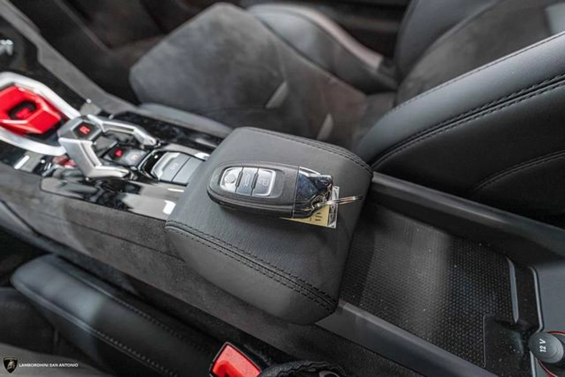 mph048_571299985_qtw_D7hpfbr2_Lba_XJO_Oq_IVDBQA_c6554f8b30