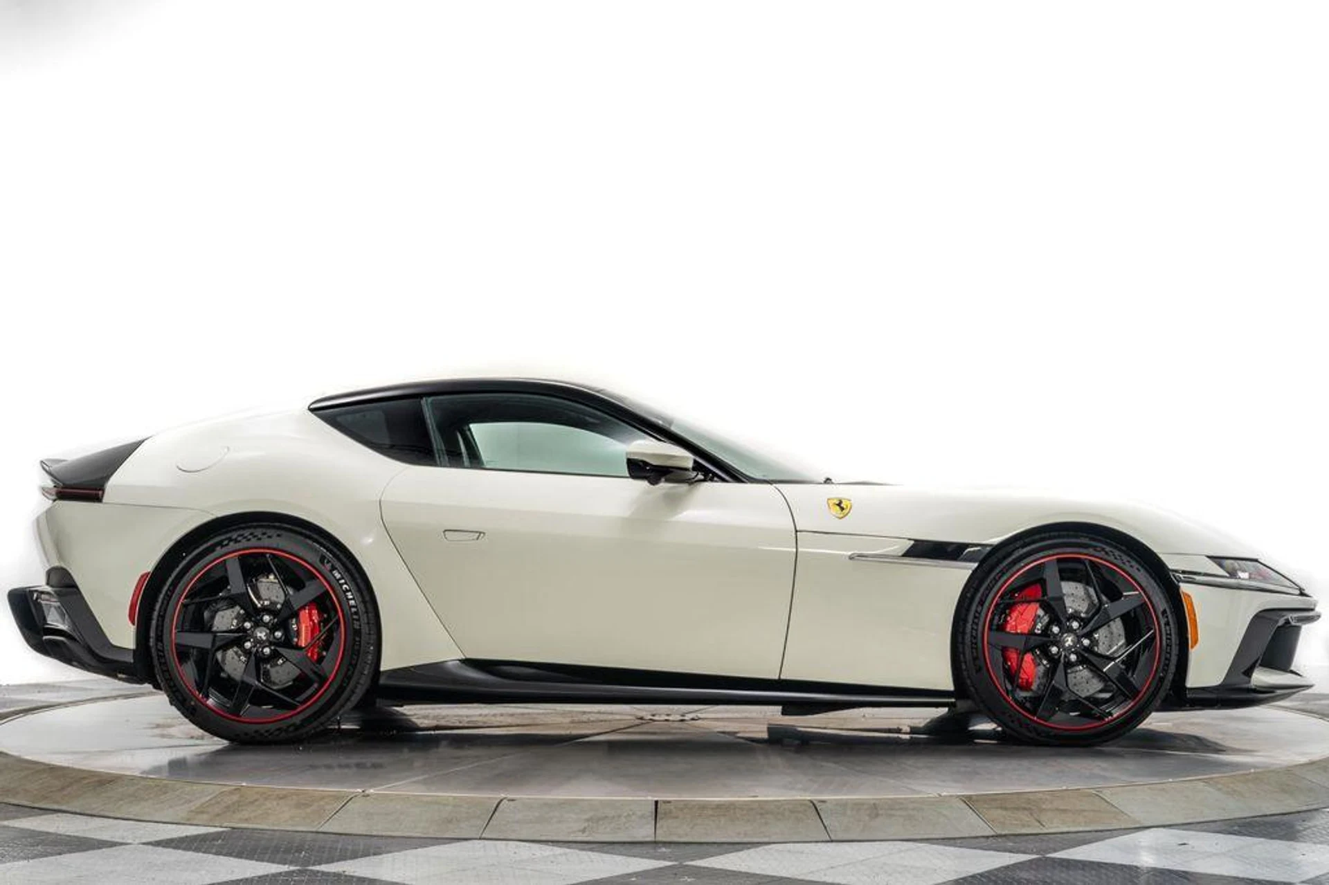 mph048_572433533_iy_Q32bcj_W2_Qh_TFZ_4_J_Sfow_Fti_JY_c3d93786b3