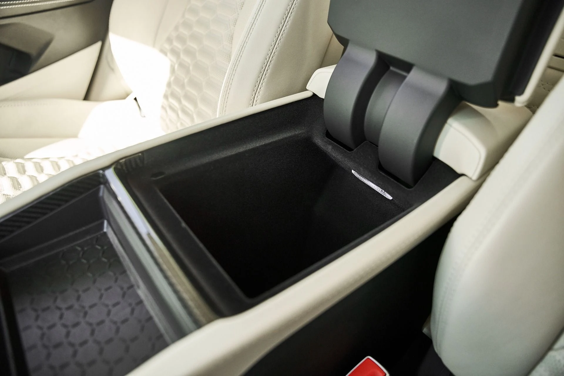 mph048_583802337_Used_2021_Lamborghini_Urus_1772650686_5cd7dfb30e