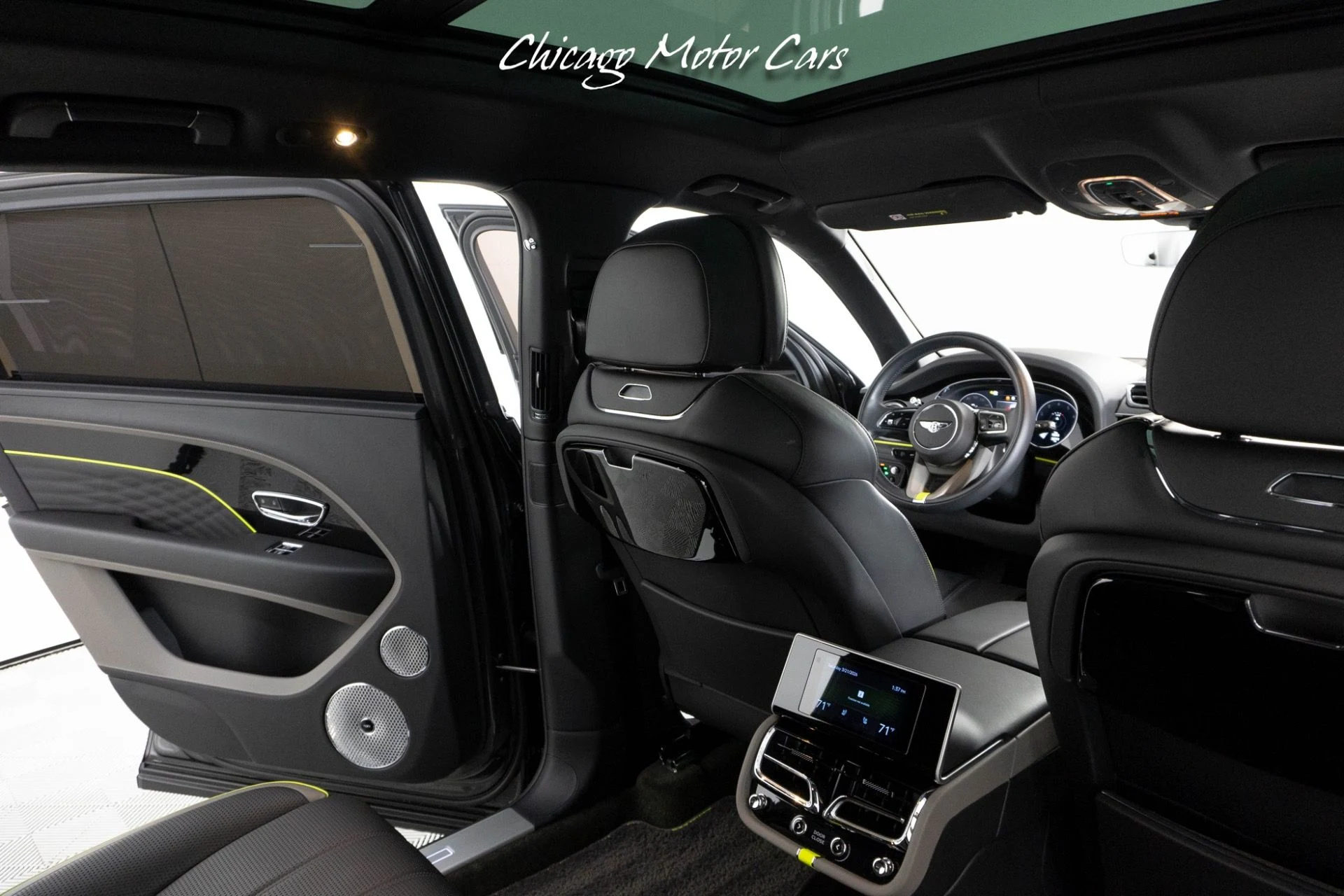 mph048_595542705_13453_p49_l_b50e960f7c