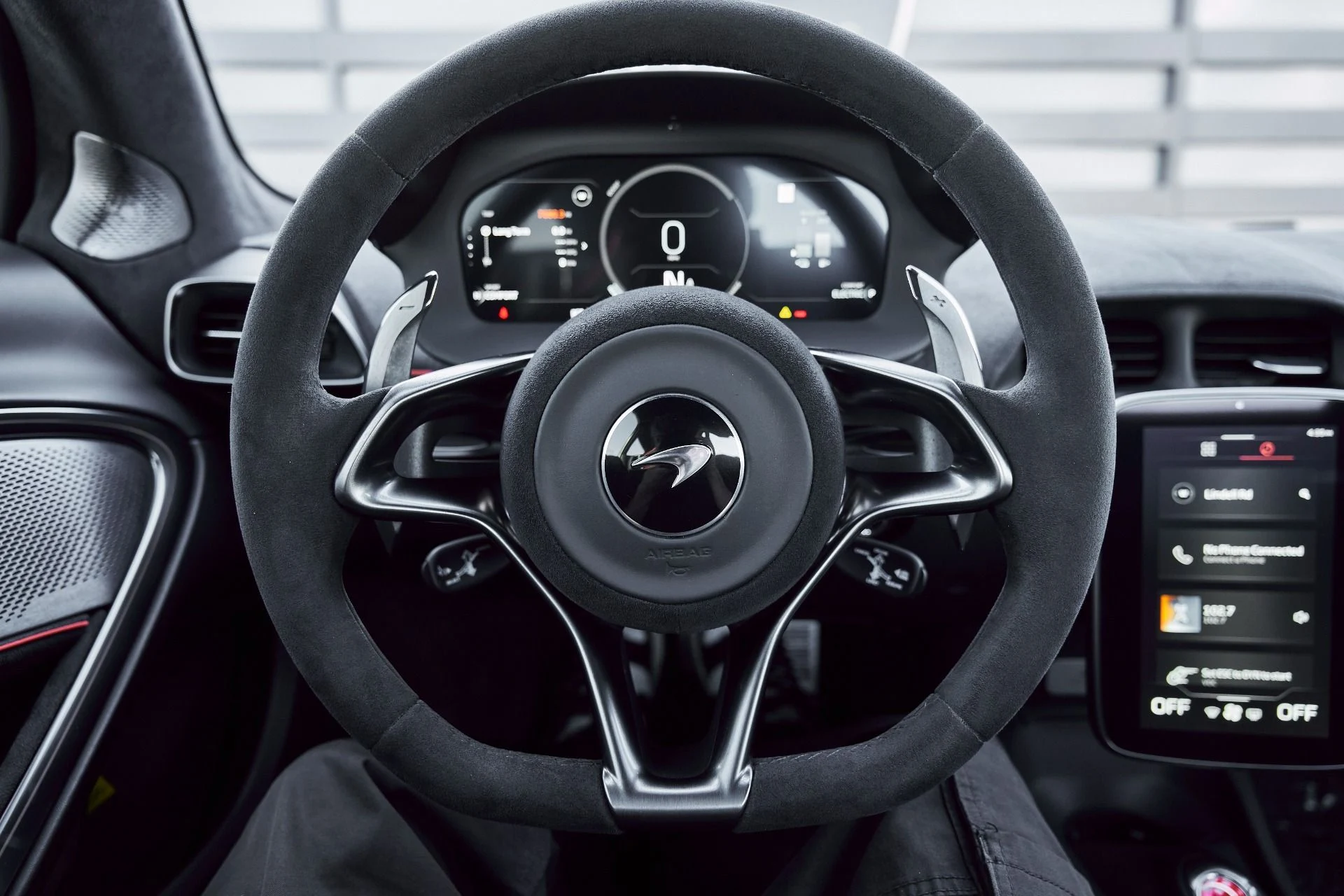 mph048_601932918_Used_2023_Mc_Laren_Artura_1773773945_54d183bd86