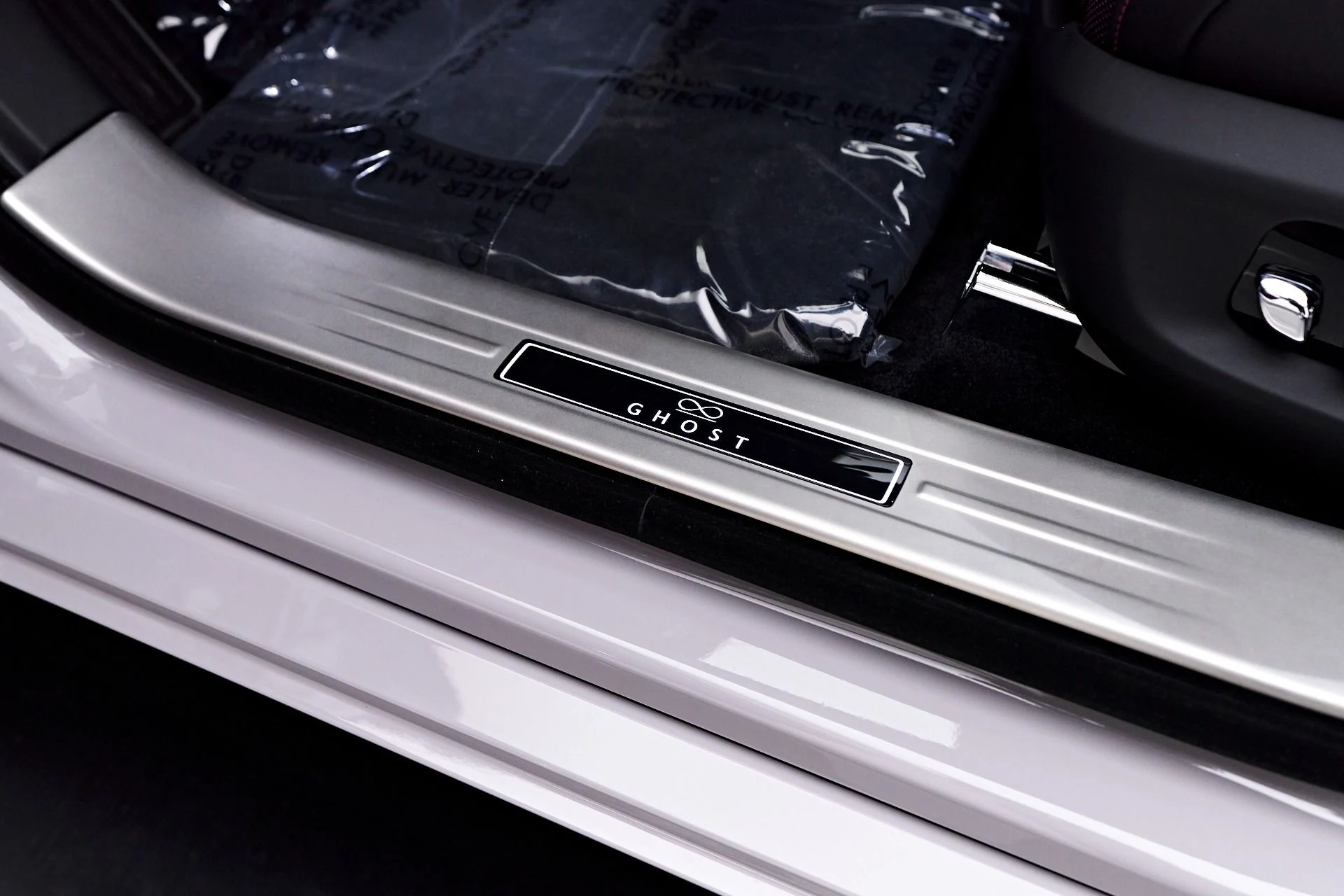 mph048_616082892_Used_2024_Rolls_Royce_Ghost_Base_1750545552_122913f441