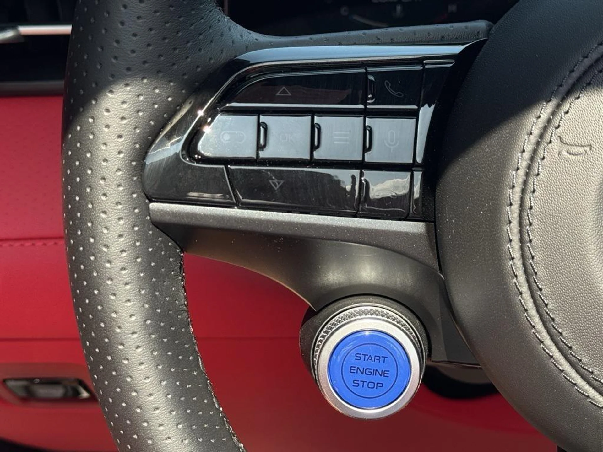 mph048_617767657_vm6_Ucd_B23sp95b_Ju_88r2_WM_Okbs_c480ac31b2