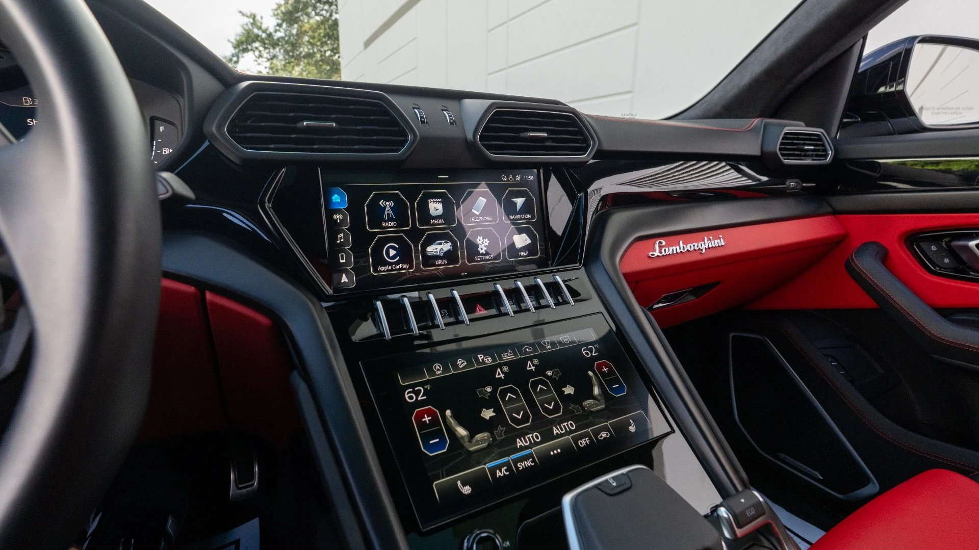 mph048_622527243_Used_2021_Lamborghini_Urus_1754682005_b4a8e4b093