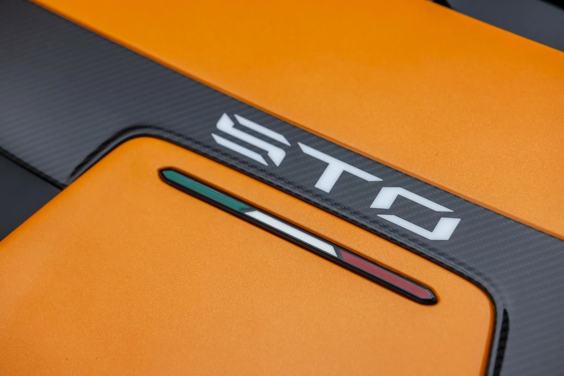 mph048_627574343_13165_p49_l_41931e31d0