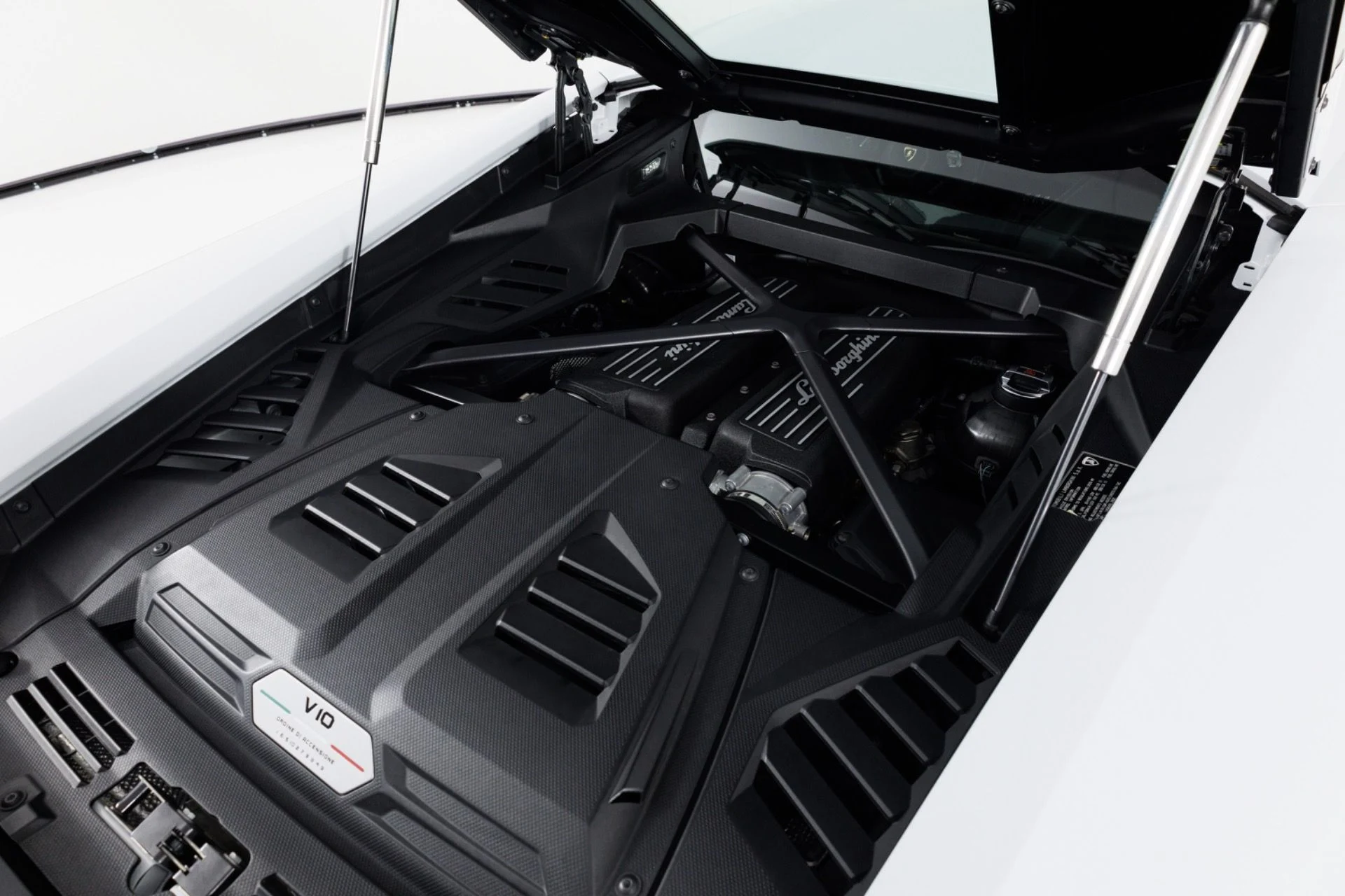 mph048_6783592_Used_2020_Lamborghini_Huracan_LP_640_4_EVO_1779139561_b8d6946dd3