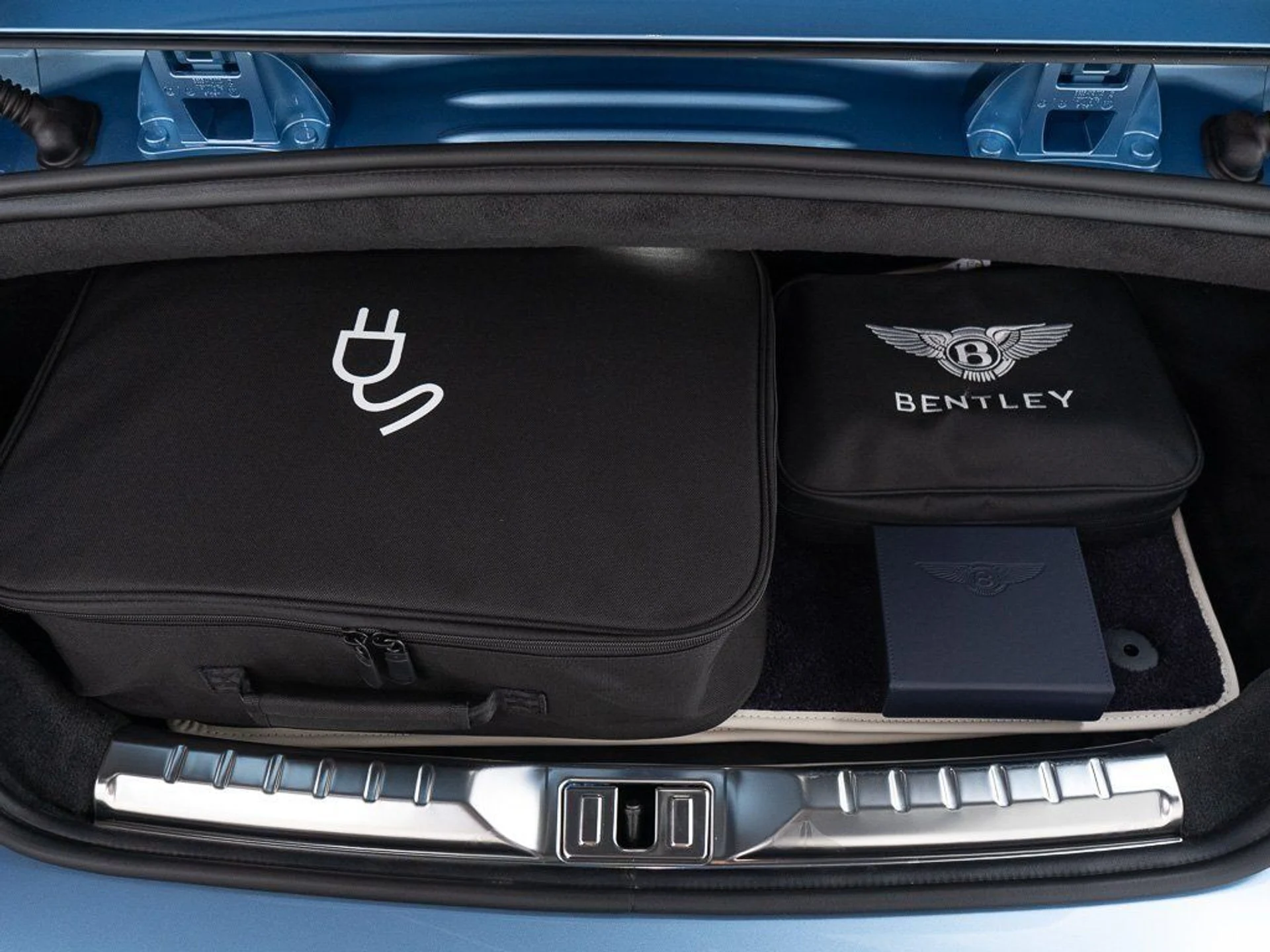 mph048_687334460_c0fff054cce8814621c1724c2de004e1_d81cfafc19