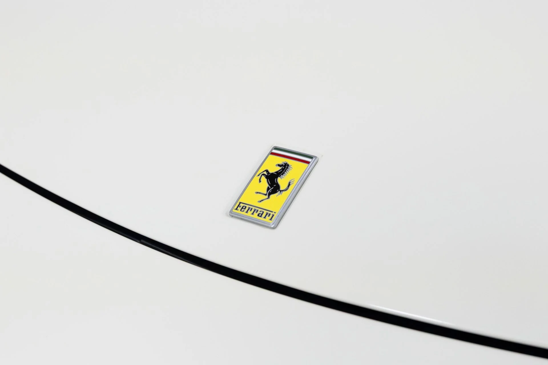 mph048_690065300_Used_2015_Ferrari_458_Italia_1766013378_3b186228fe