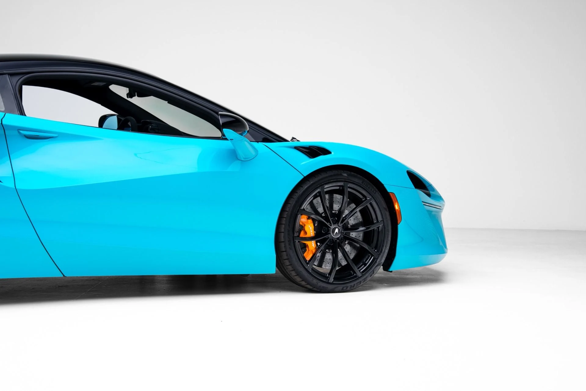 mph048_692128105_Used_2023_Mc_Laren_Artura_1770682323_db1ef4fc13