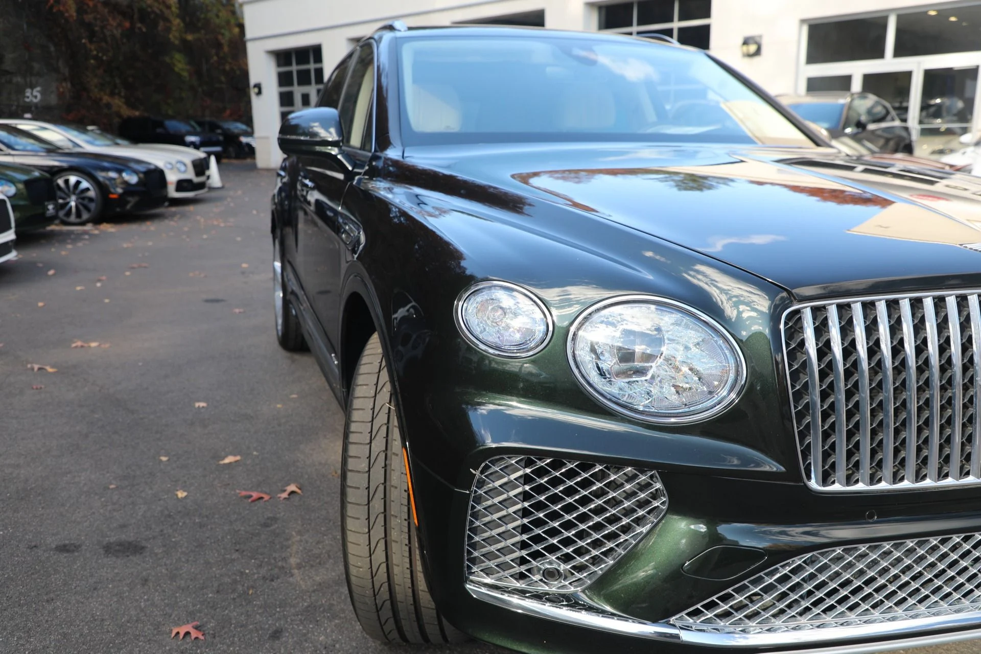 mph048_698693752_Used_2024_Bentley_Bentayga_EWB_Azure_V8_92e56e2a10