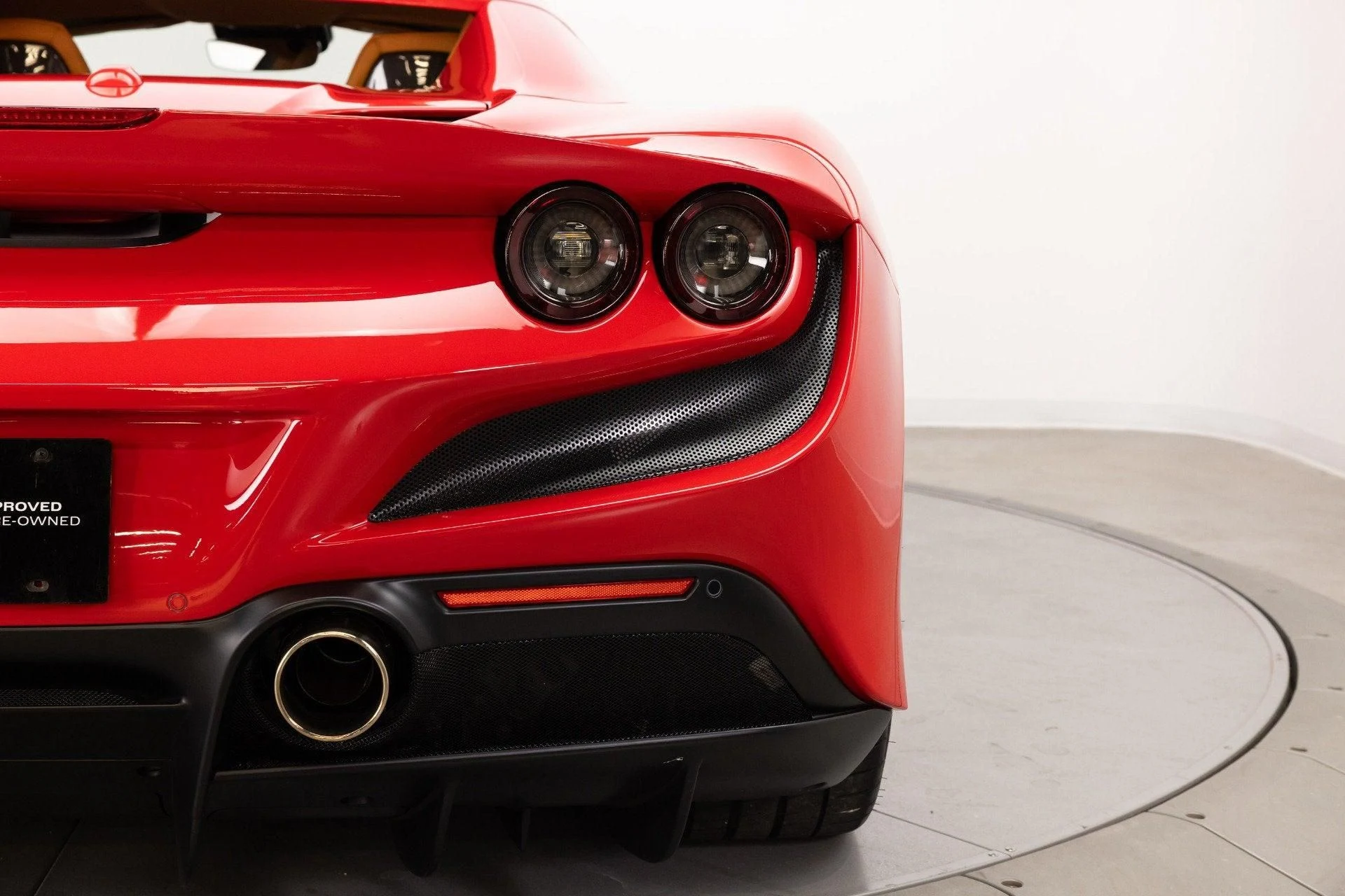 mph048_705087979_Used_2021_Ferrari_F8_Spider_1788440834_af5e734829
