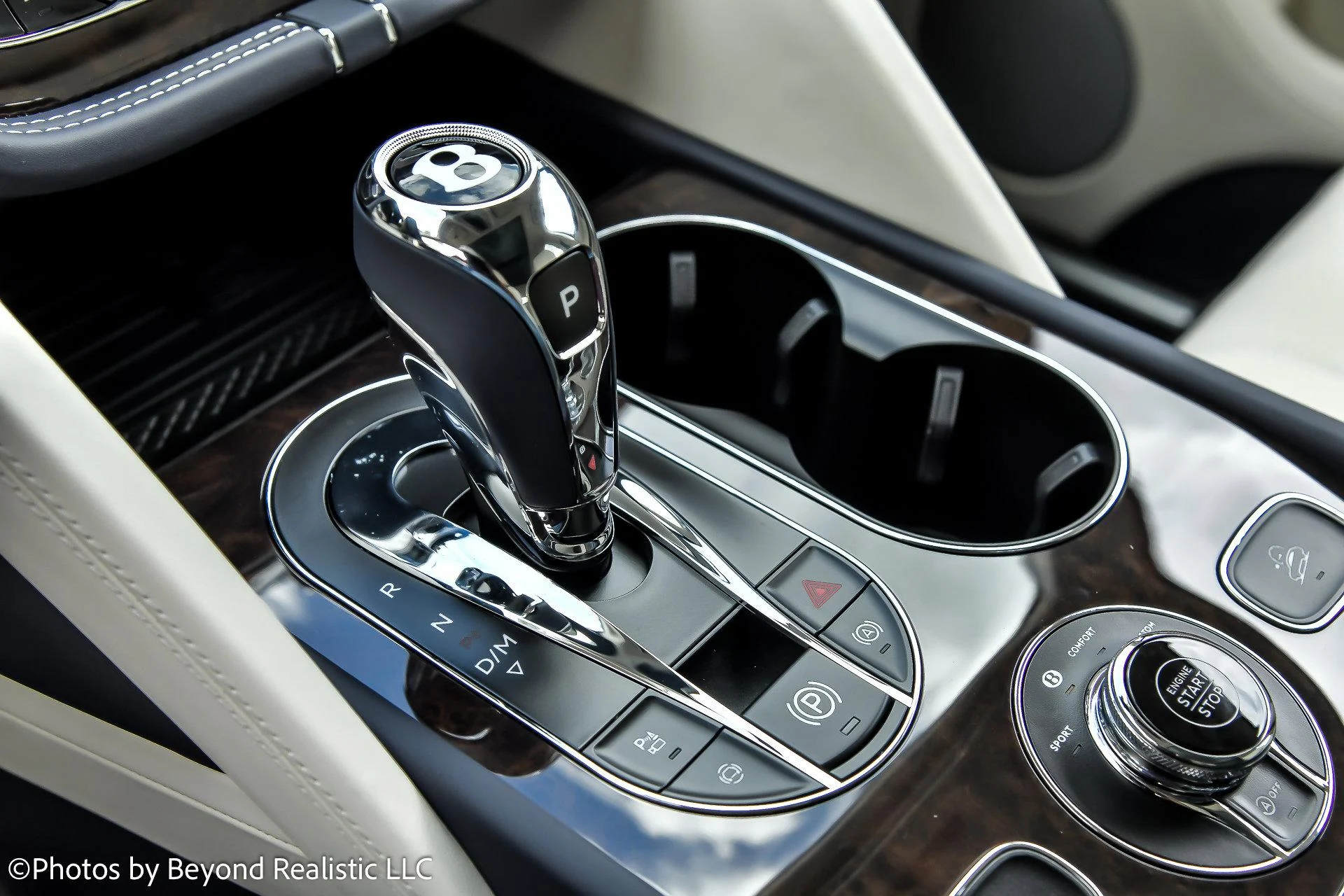 mph048_708445970_Used_2024_Bentley_Bentayga_Azure_1760342186_9c82b0a757