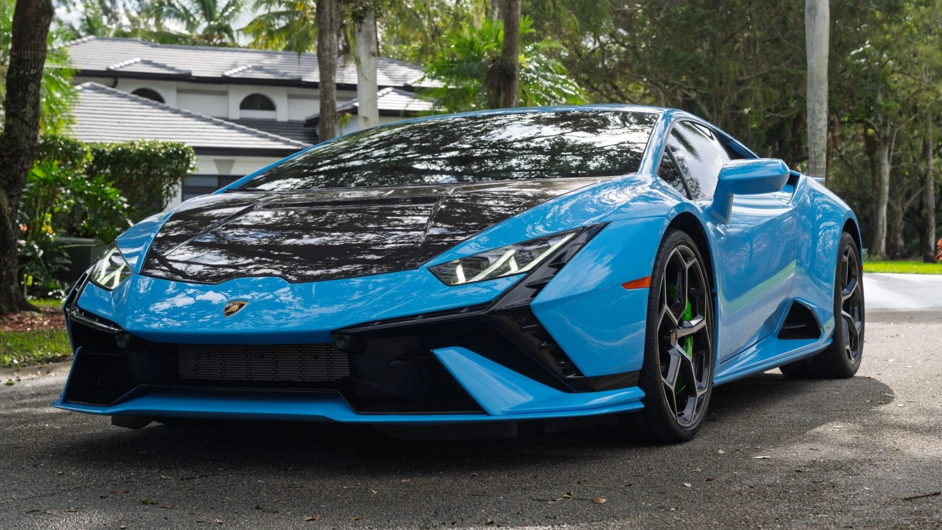 mph048_731457068_Used_2024_Lamborghini_Huracan_Tecnica_1759423334_058b82fc07