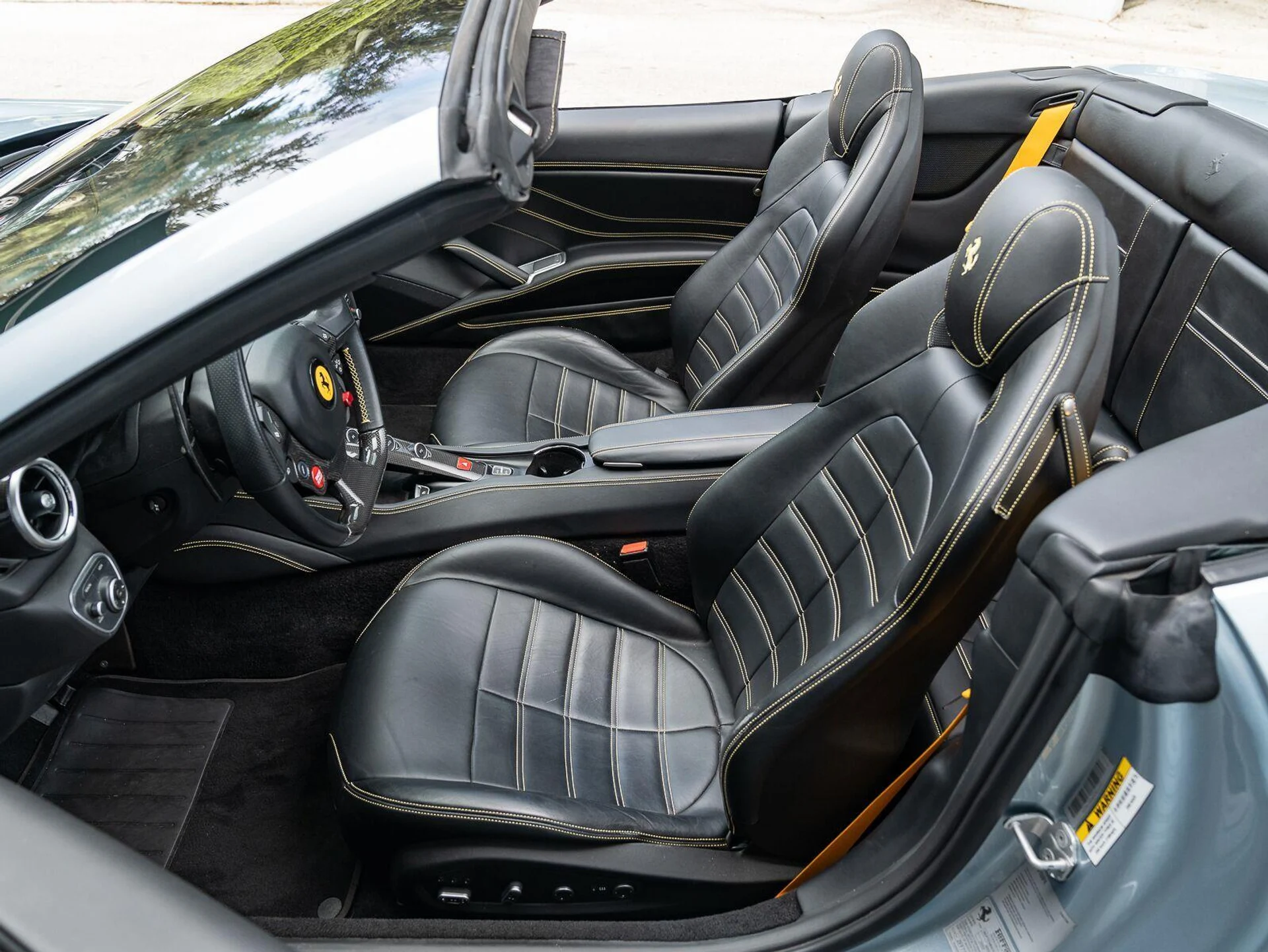 mph048_753738219_Used_2016_Ferrari_California_T_1785949677_93b77c909a