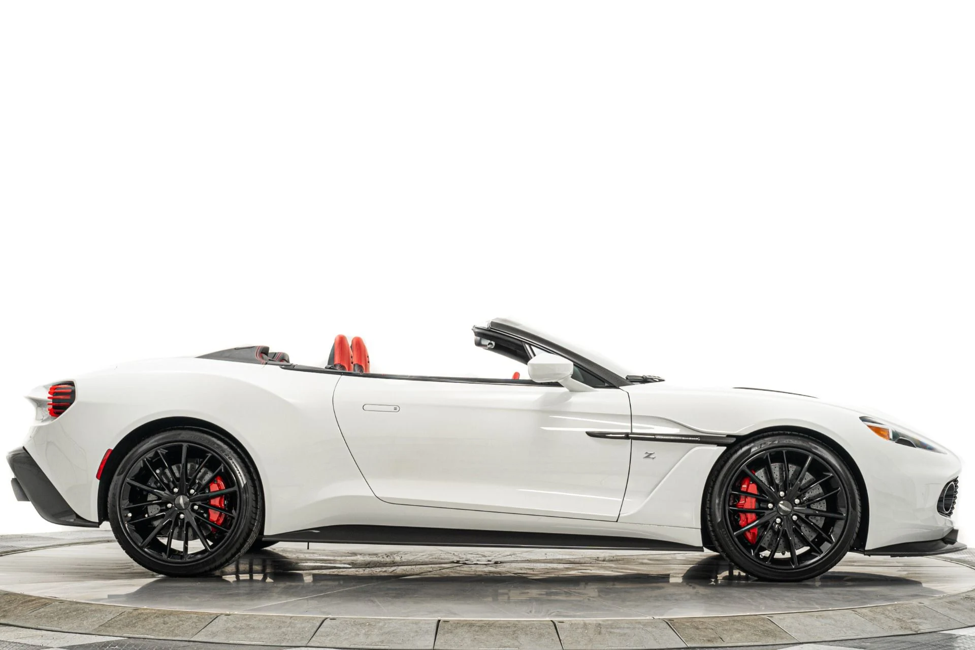 mph048_755425001_Used_2018_Aston_Martin_Vanquish_Zagato_Volante_74_of_99_Built_Massive_848_K_MSRP_463_Original_Miles_1767103941_a72ca4111c