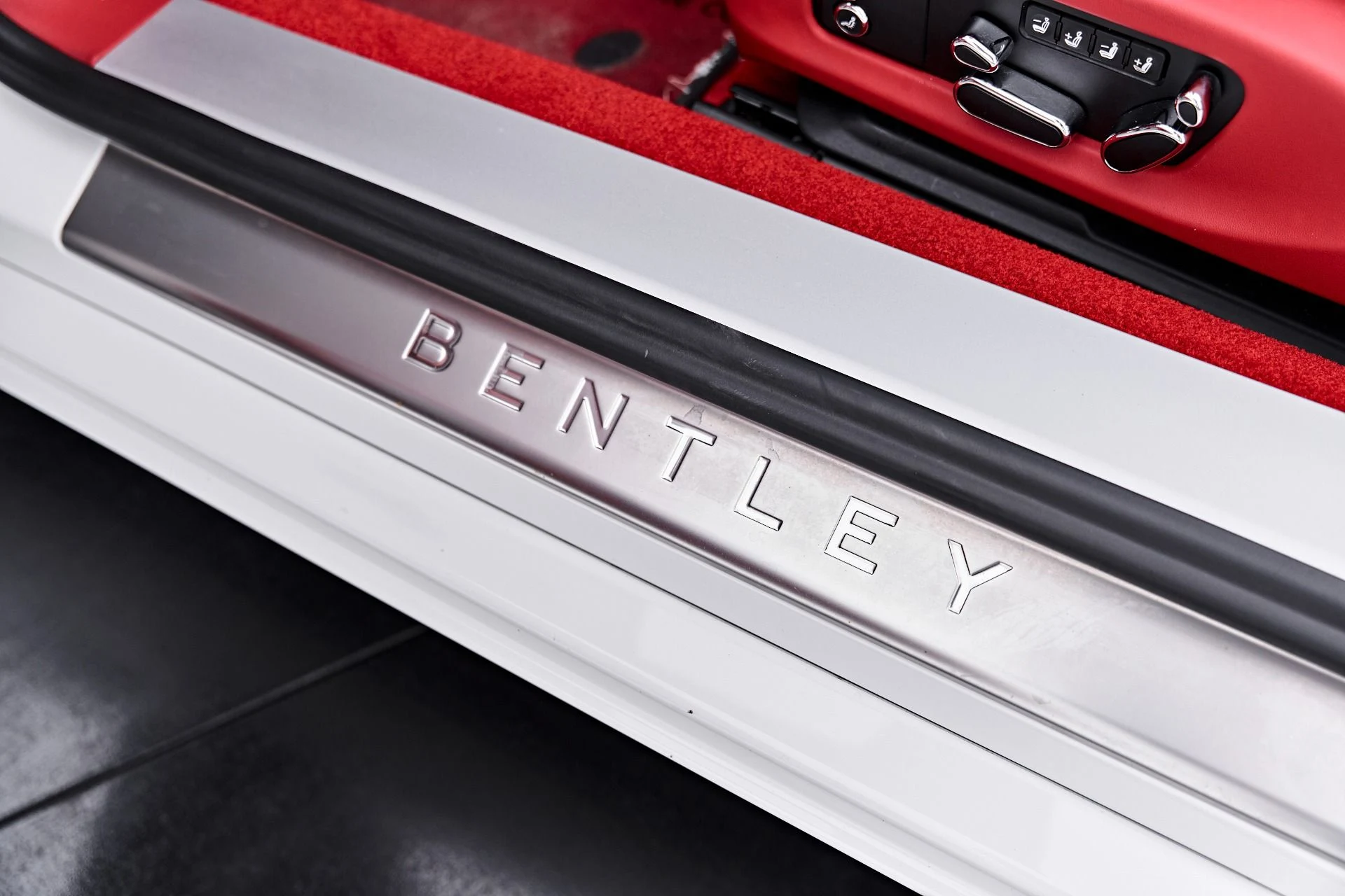 mph048_758477143_Used_2023_Bentley_Continental_GT_V8_1789625253_91e9a240d7