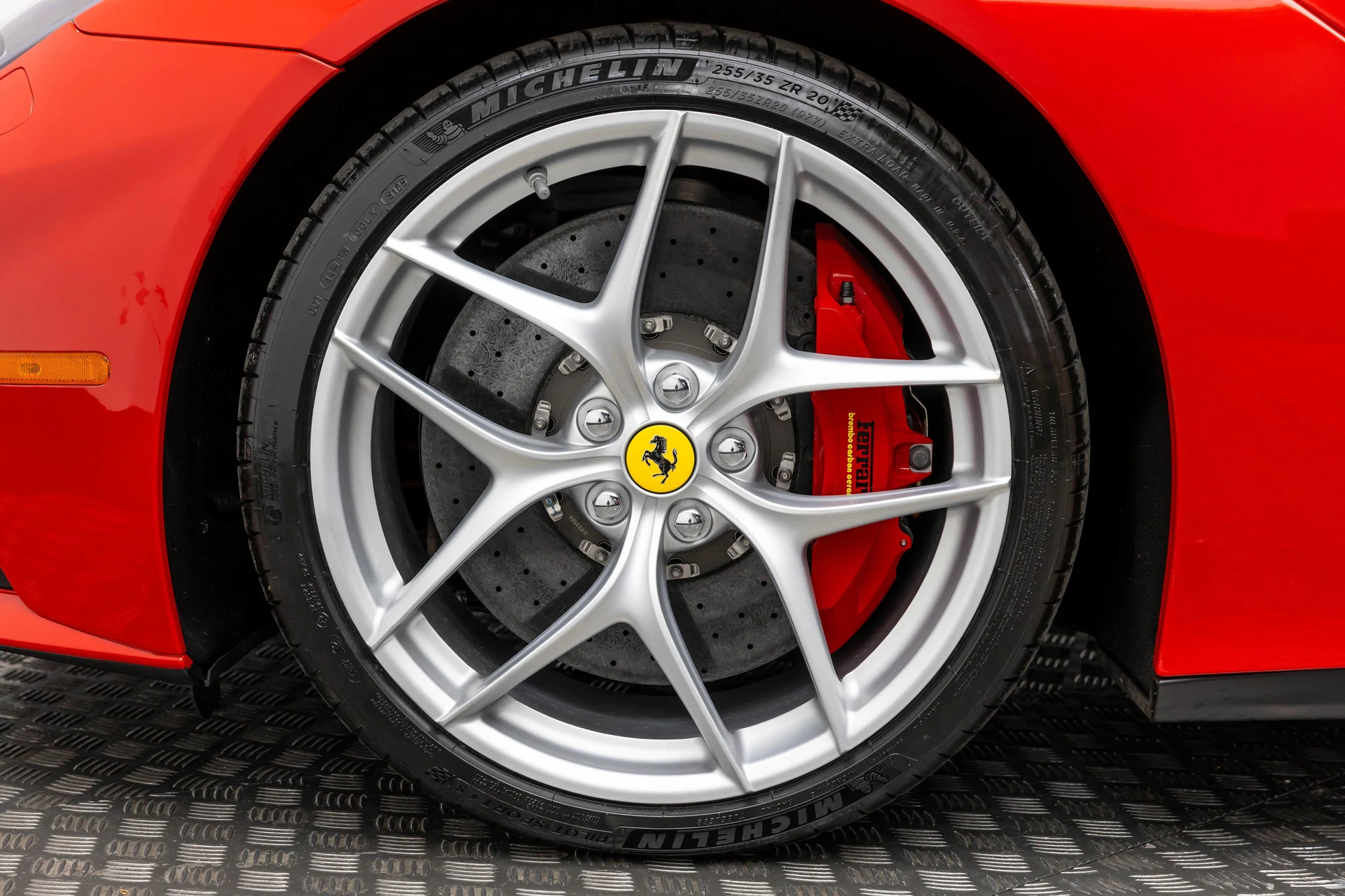 mph048_771309854_a09383d7a9f24f6a94eaa7f9953f7c9c_0309fb0f86