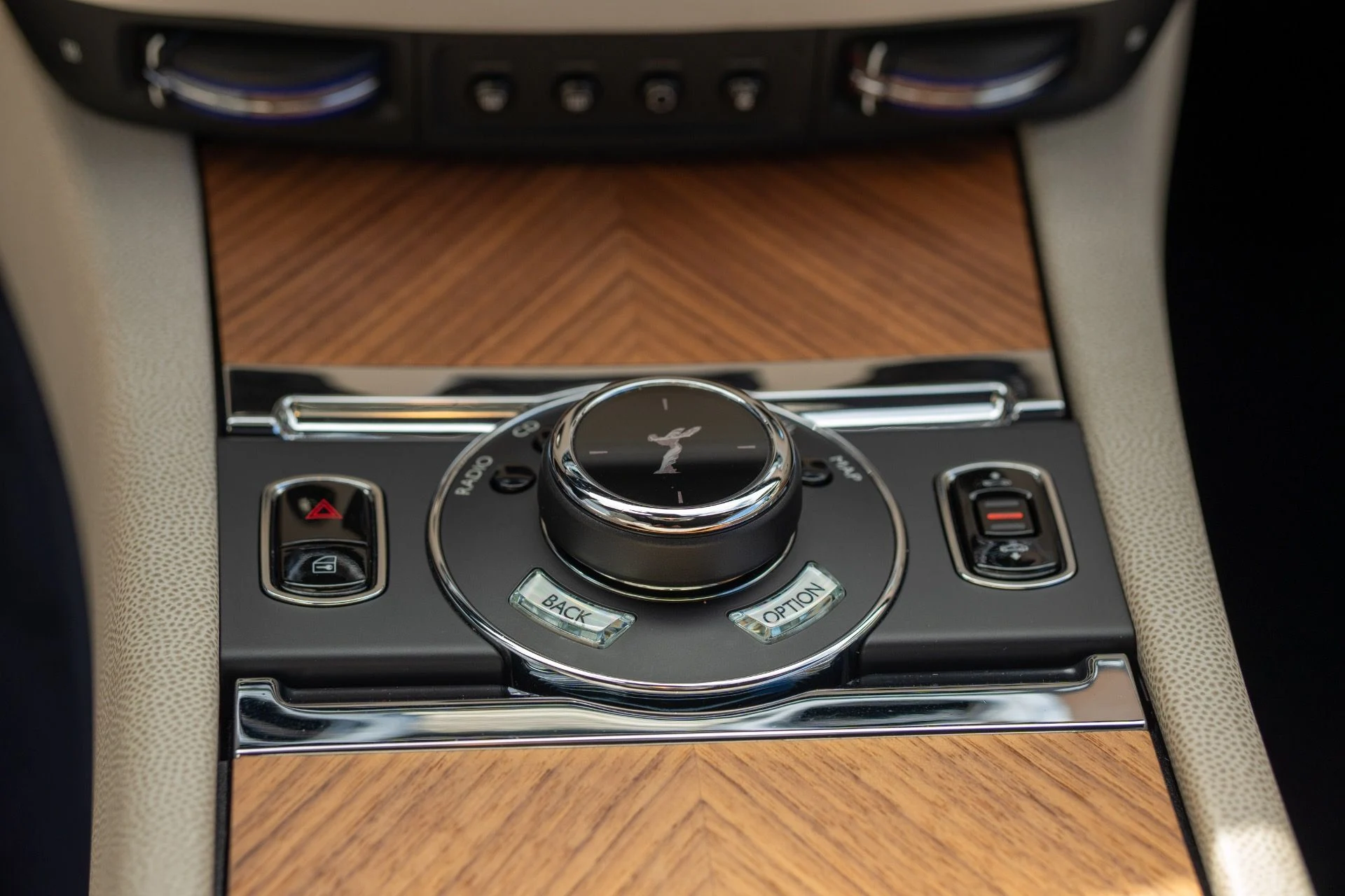 mph048_781597847_Used_2016_Rolls_Royce_Wraith_1762887509_6c52e5acad