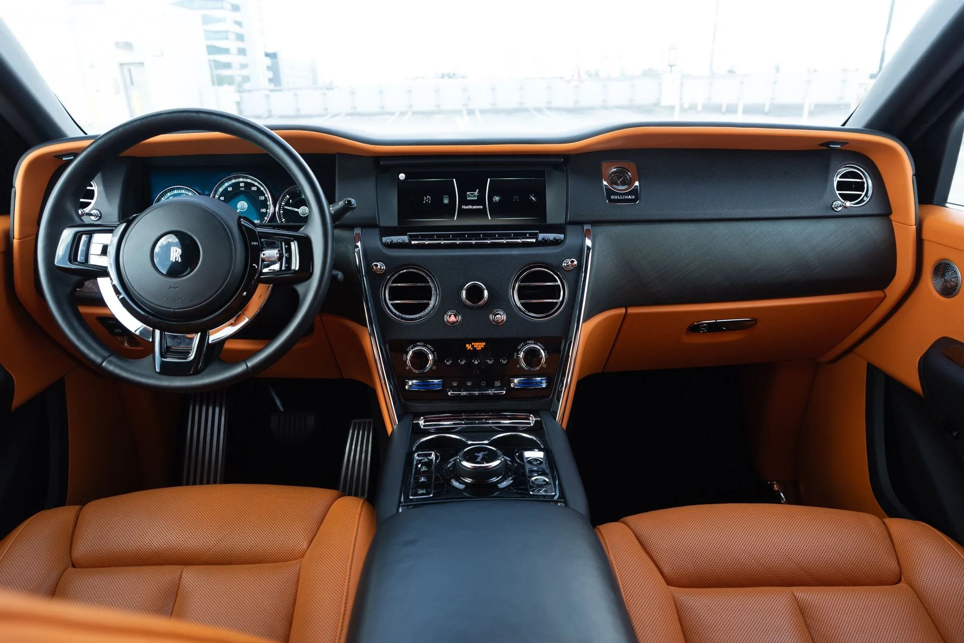 mph048_789599895_Used_2020_Rolls_Royce_Cullinan_1764721010_afa5e8eebe