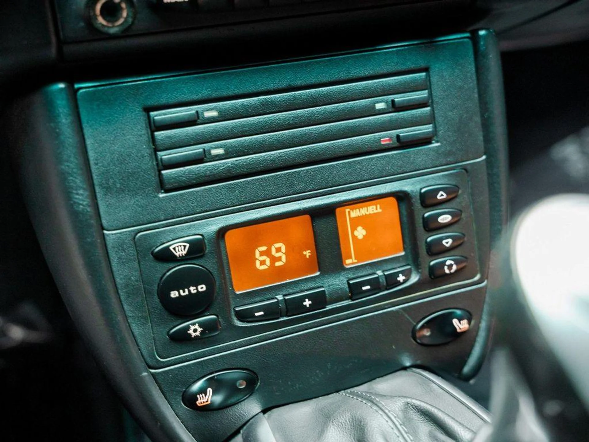 mph048_8070876_8_HZW_9wop_Ieq_XRD_0_R_Mz_Gzu2_RDM_8_Q_0ab2676be7