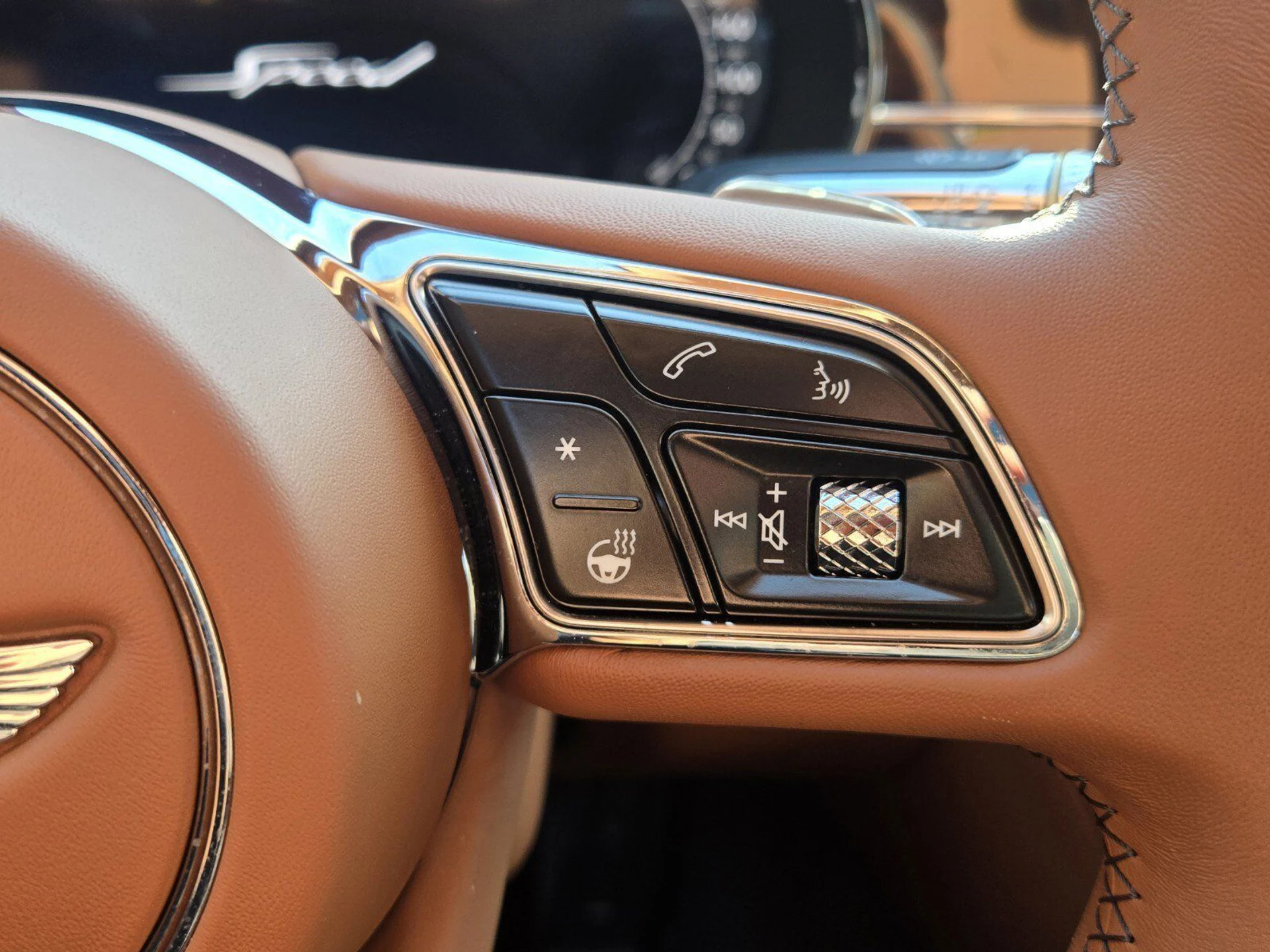 mph048_814518982_41a85e31ab3c5d332215cec199962050x_047b4b5991