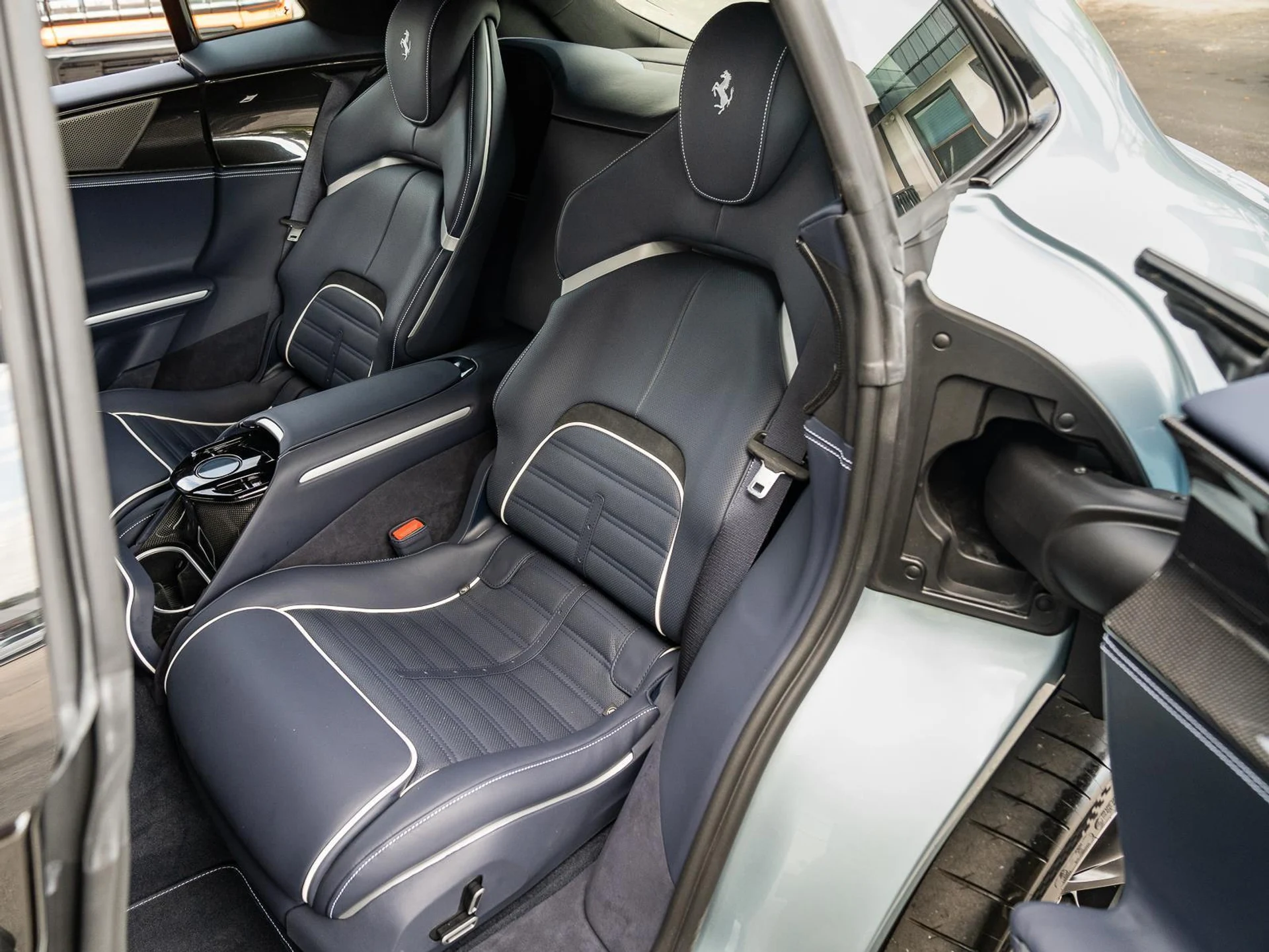 mph048_816685910_Used_2025_Ferrari_Purosangue_AWD_1768385491_8e31906fa3