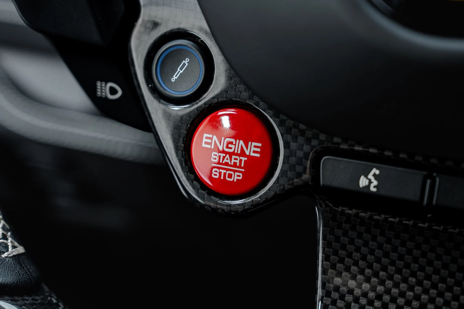 mph048_823210914_Used_2022_Ferrari_F8_Spider_1792785119_2ad582f0b0