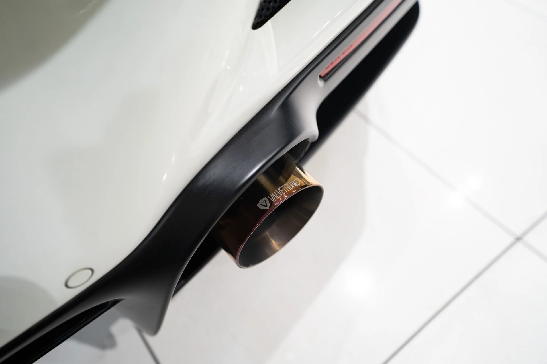 mph048_837340998_12549_p49_l_38308e987c