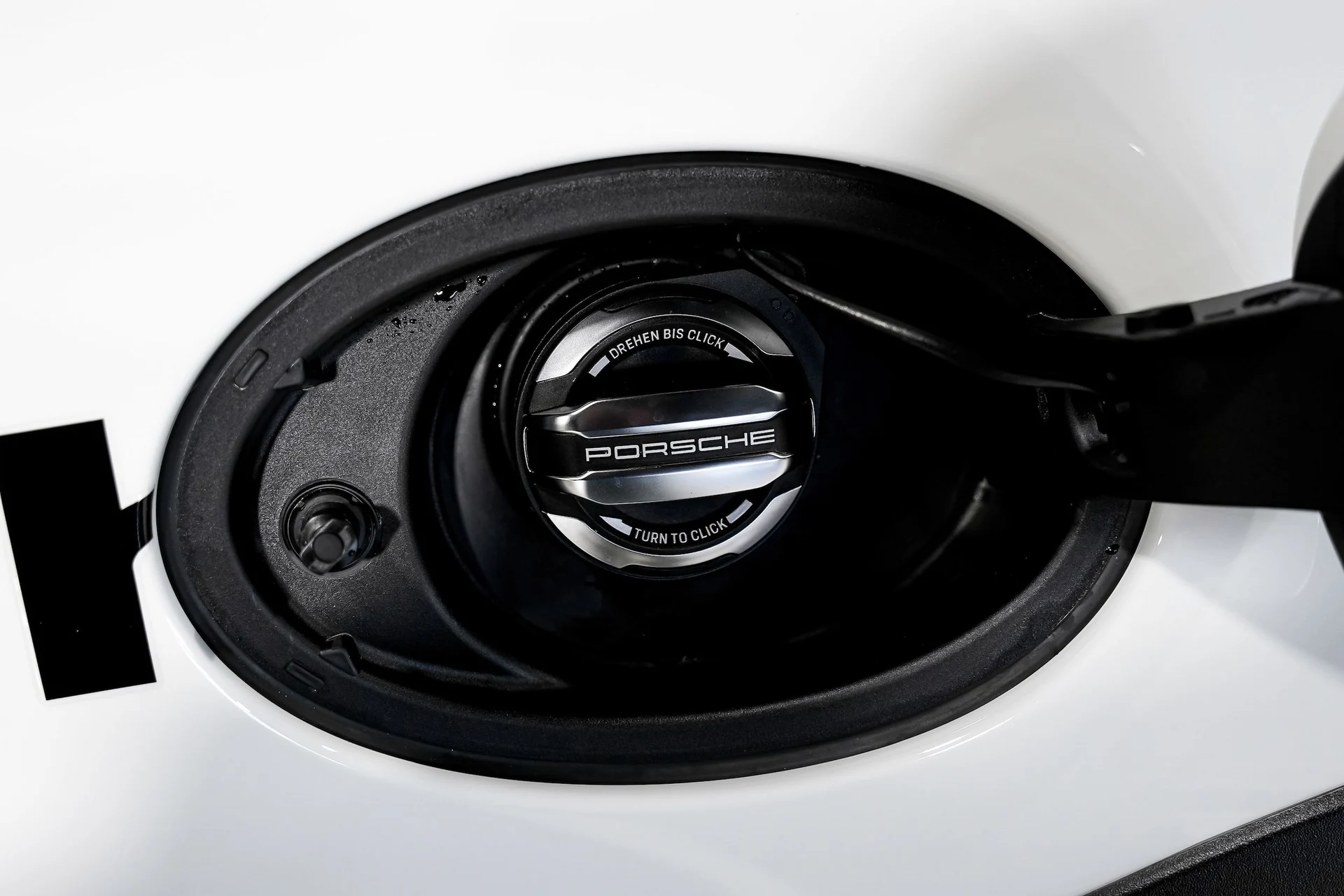 mph048_874803584_588bf2ef678ca1c262f669d3068e9dadx_e421e01108