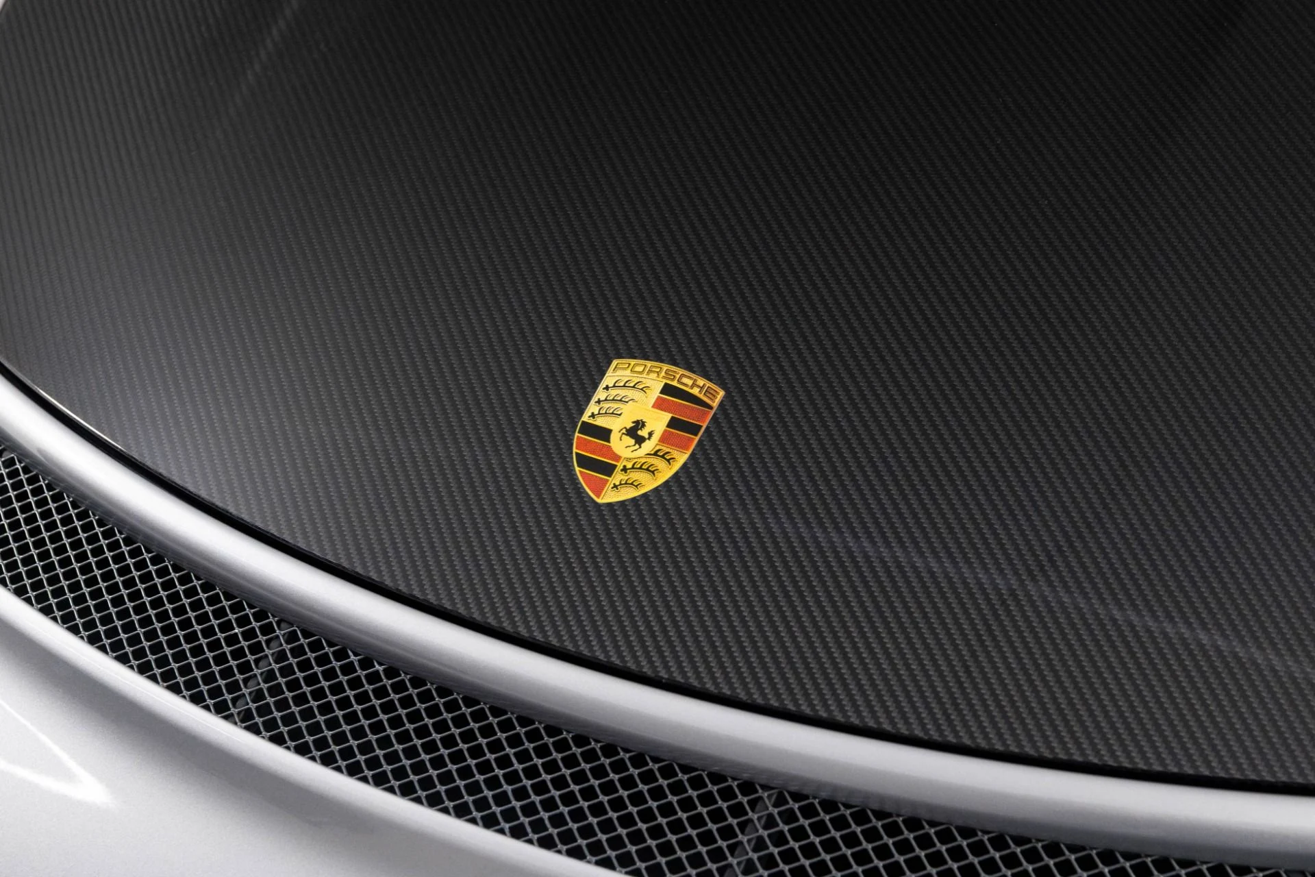 mph048_877804216_Used_2019_Porsche_911_GT_3_RS_1761084319_e172bab283