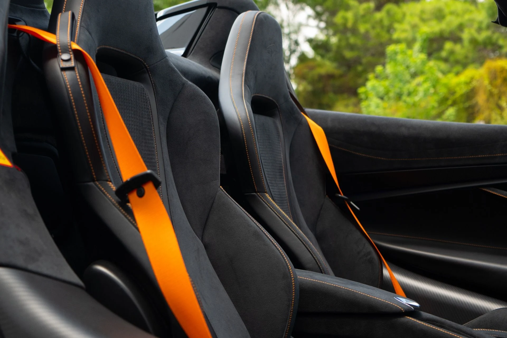 mph048_880737530_Used_2024_Mc_Laren_750_S_Spider_1755900989_6ca3a9d54f