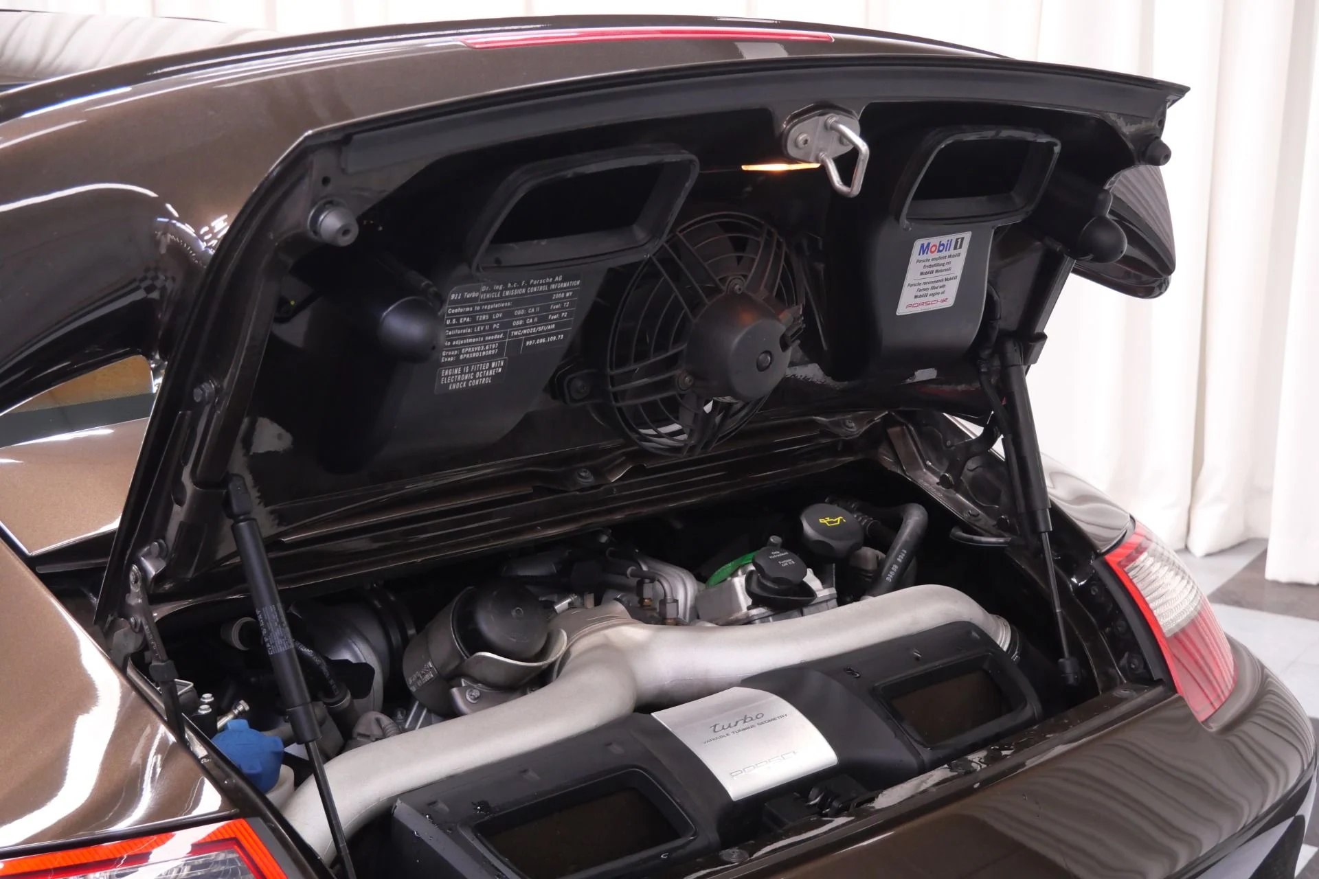 mph048_904578991_Used_2008_Porsche_911_Turbo_1761154211_3b37374baf