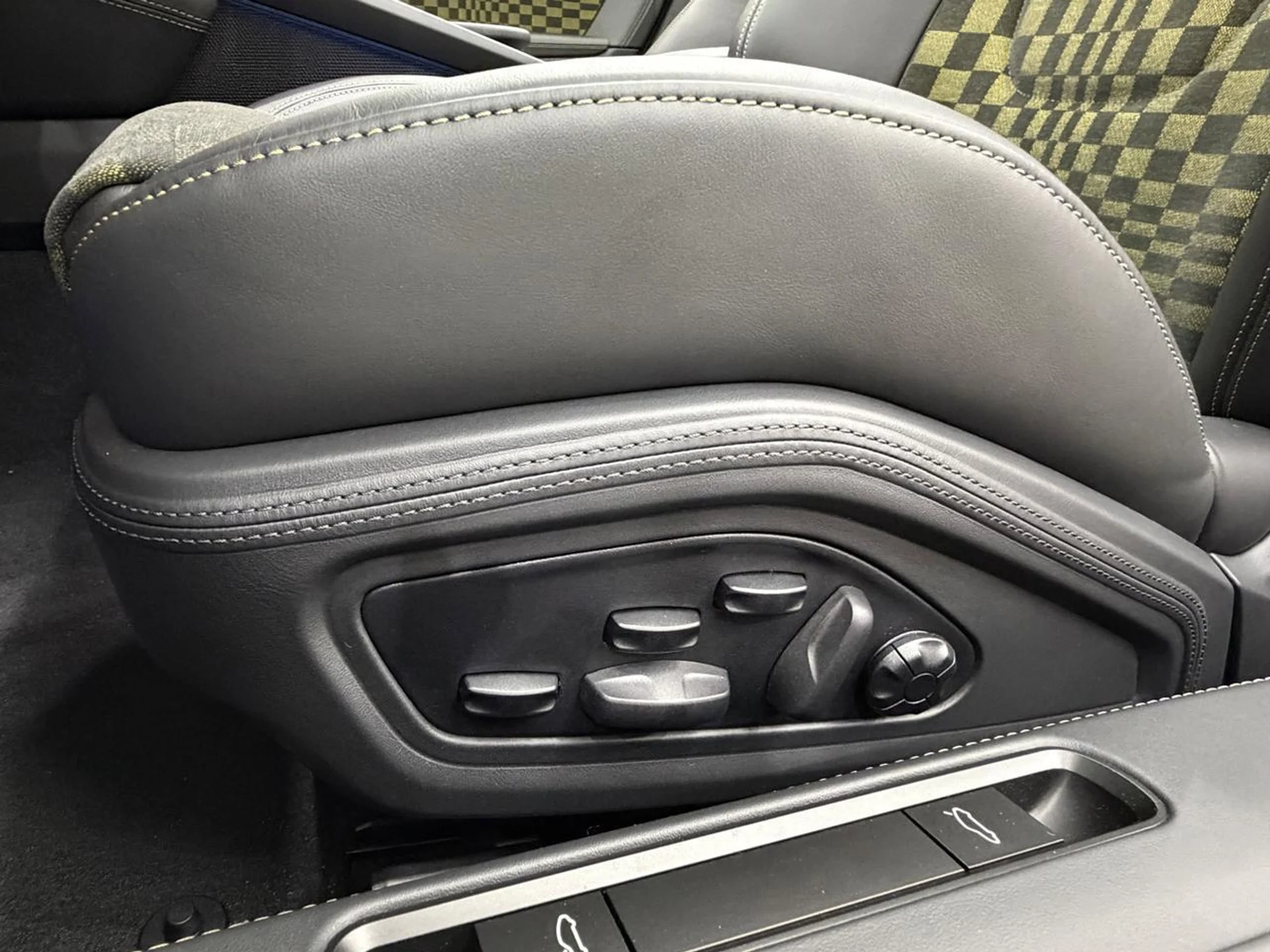 mph048_913276499_f7a08ff02d6032aba7b1ab62d2749303_73c8109290