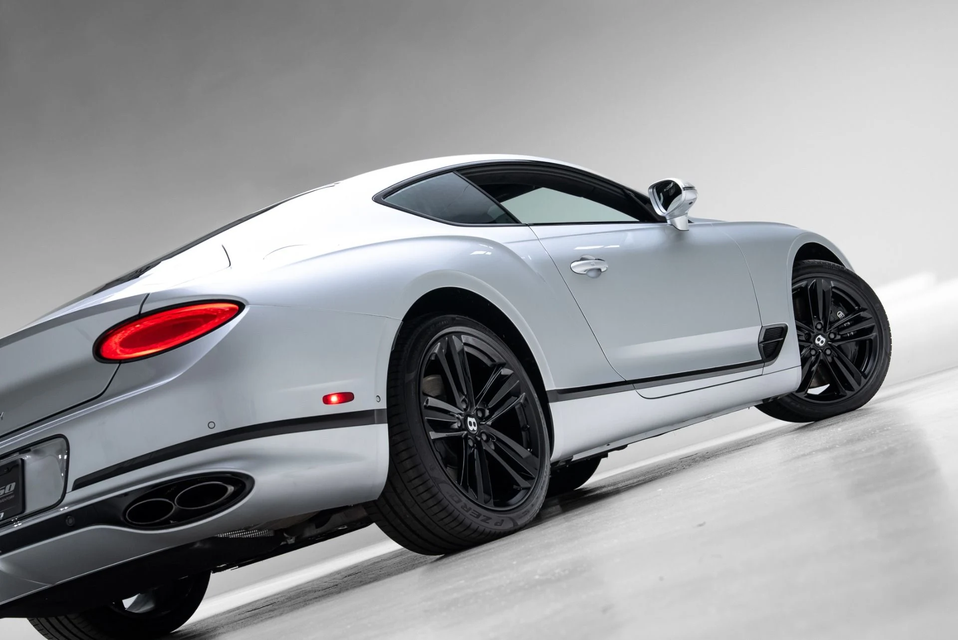 mph048_925047740_Used_2023_Bentley_Continental_GT_V8_1775153273_4326e863e1