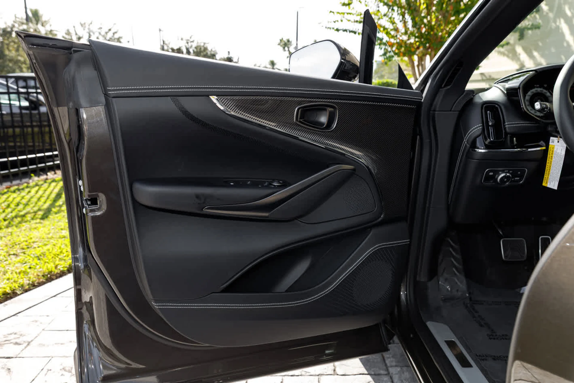 mph048_937429389_49_6dd90ebe01