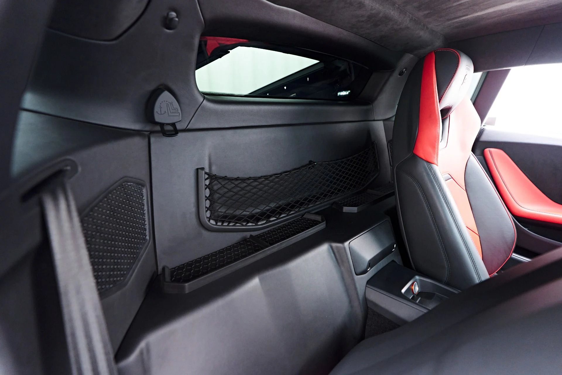 mph048_94122898_Used_2022_Lamborghini_Huracan_EVO_Base_1752781637_1f83096bed