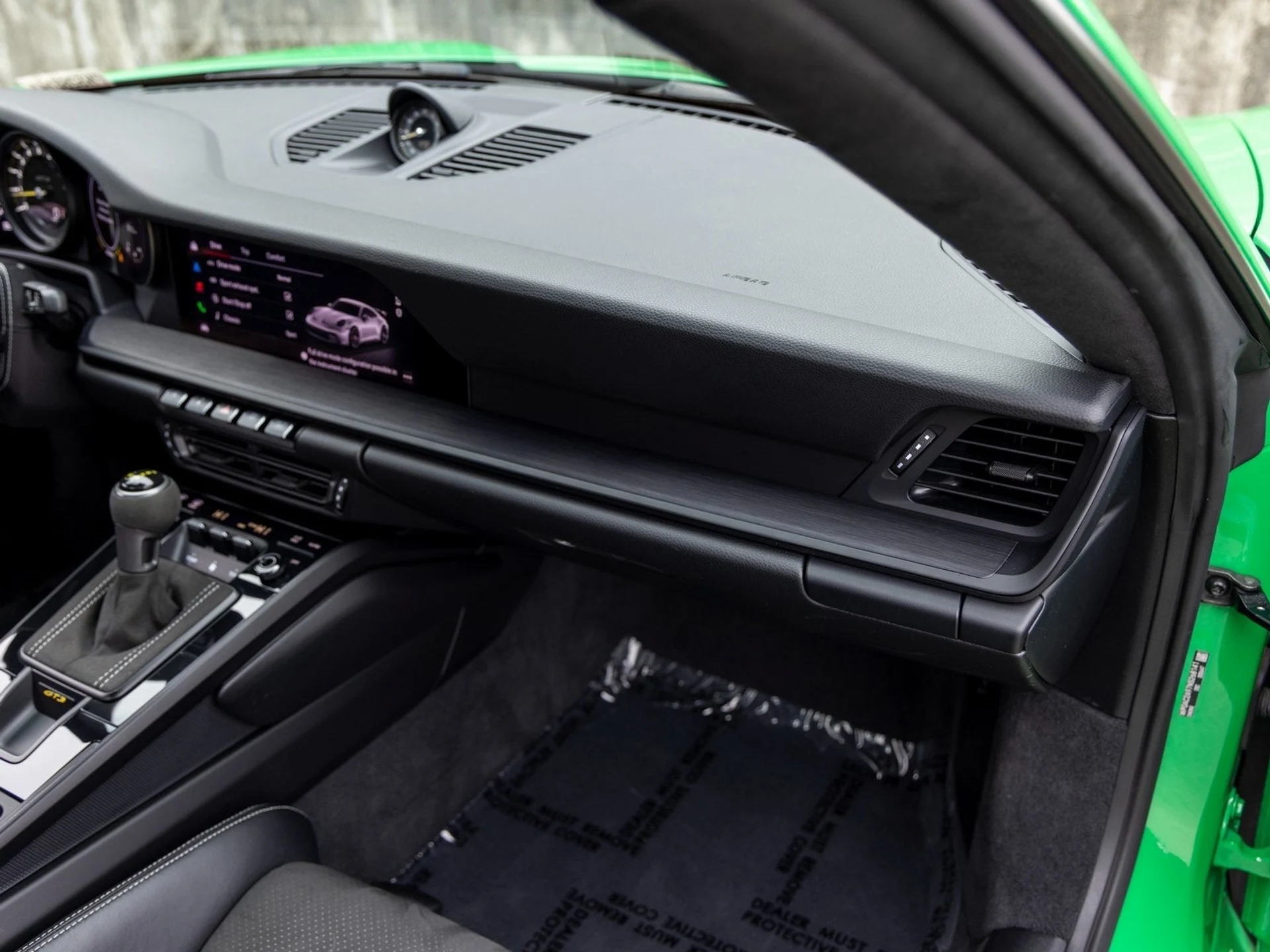 mph048_949859608_49_3ad5a297b2