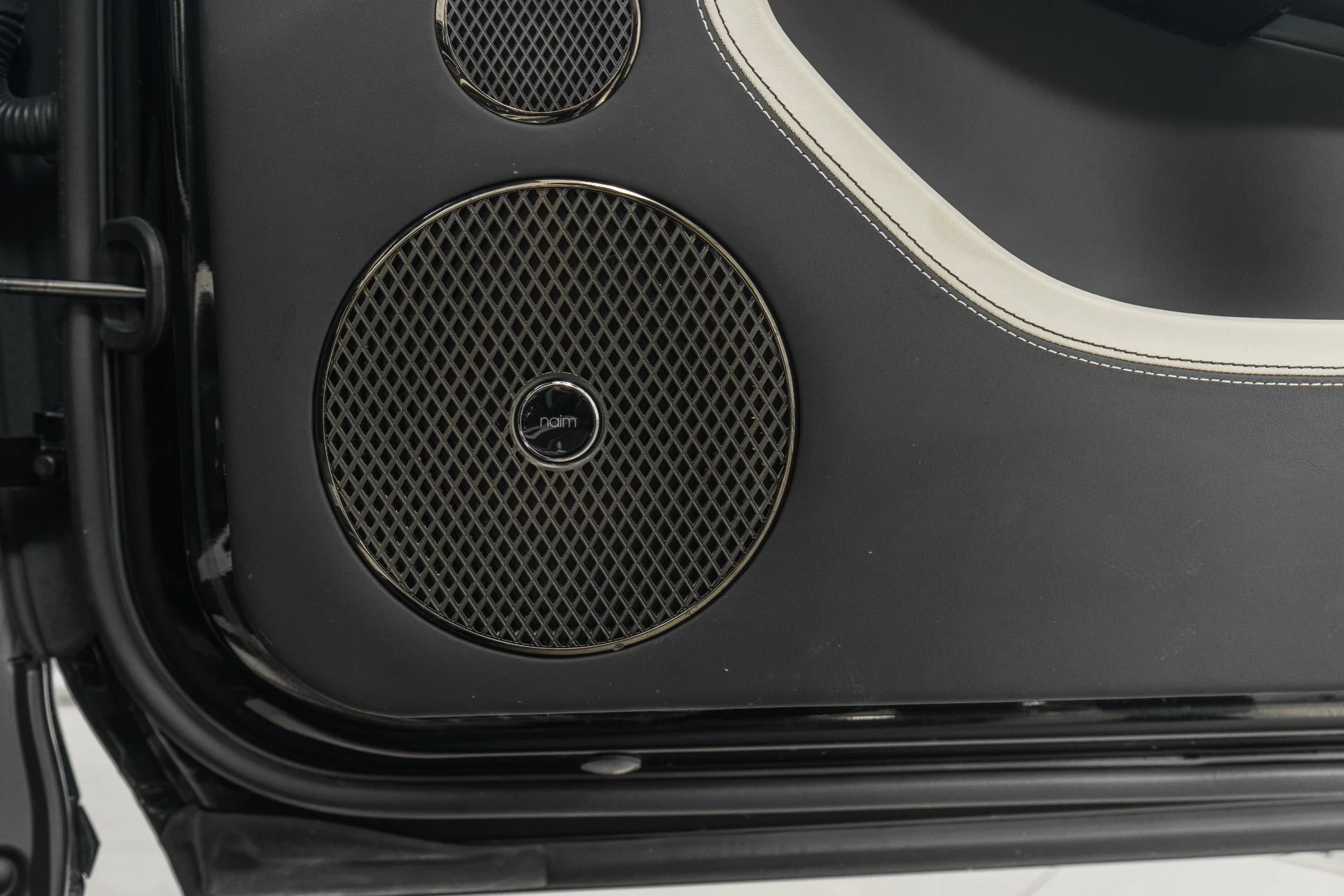 mph048_986145144_Used_2025_Bentley_Continental_GTC_Speed_771_Horsepower_Hybrid_V8_Touring_Specification_Naim_Audio_1769551323_53b46ff799