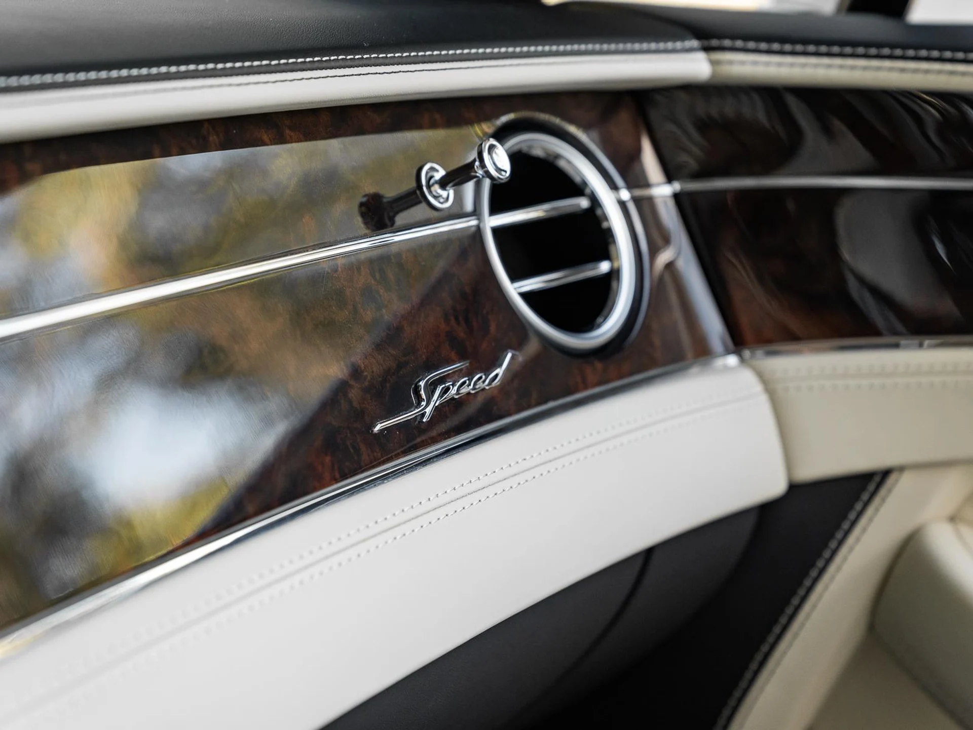mph049_1009795538_Used_2022_Bentley_Continental_GT_Speed_1780952663_8887396542