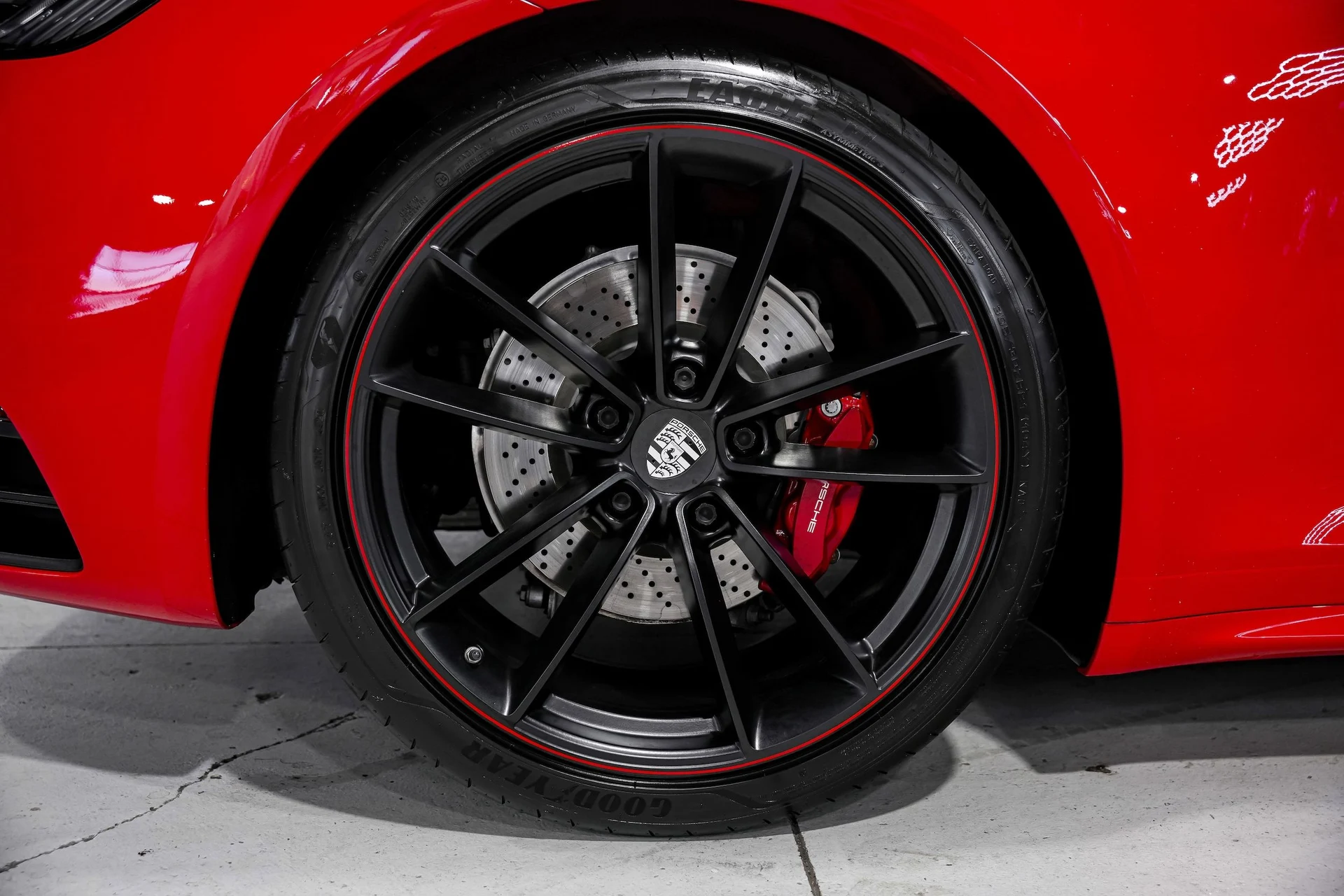 mph049_102436501_15c3572f1f548a98d7048261eca35ef3x_0b4af7b0f9