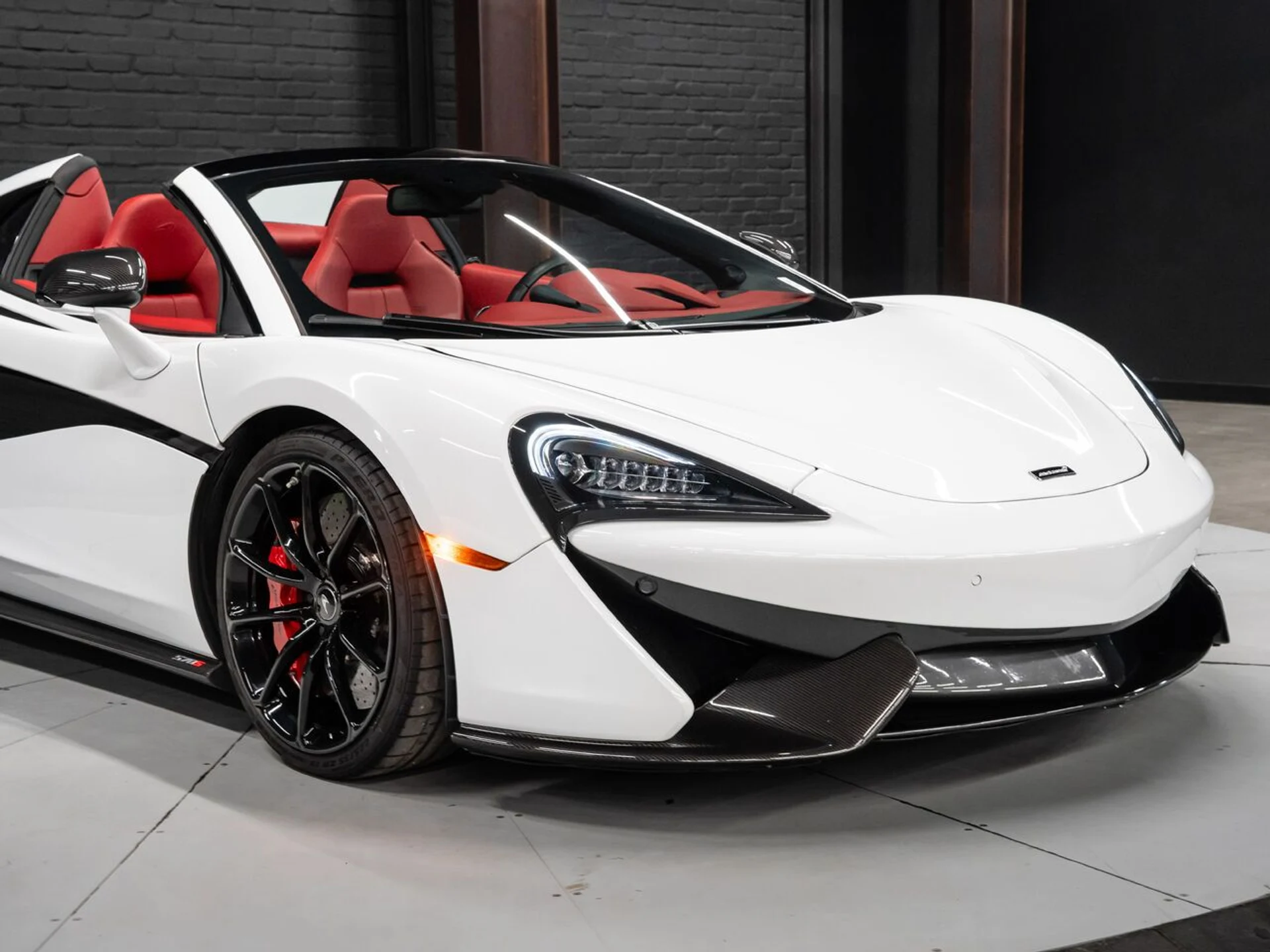 mph049_1032748145_mclaren_570s_2019_735006ff6b