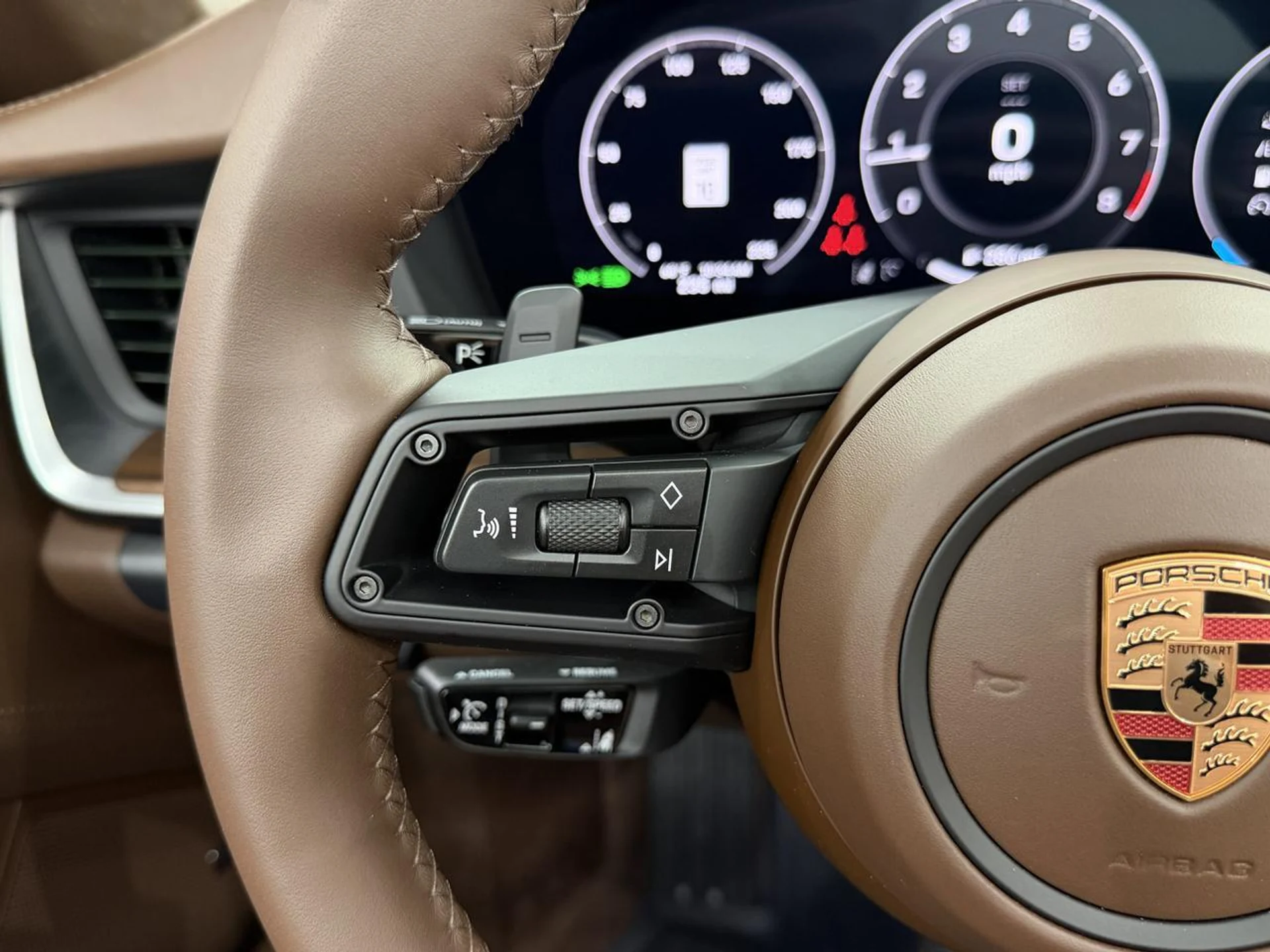 mph049_1038838975_20e9d3c3852656b06dba6422b4816a0f_9533c0650d